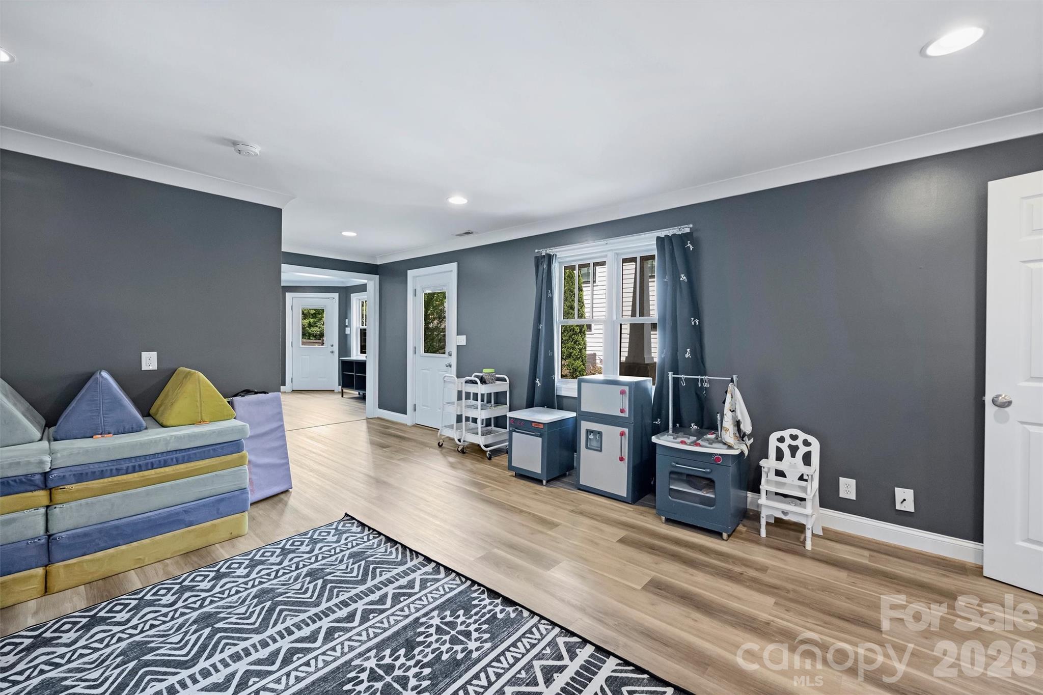 237 Hunter Lane — Charlotte