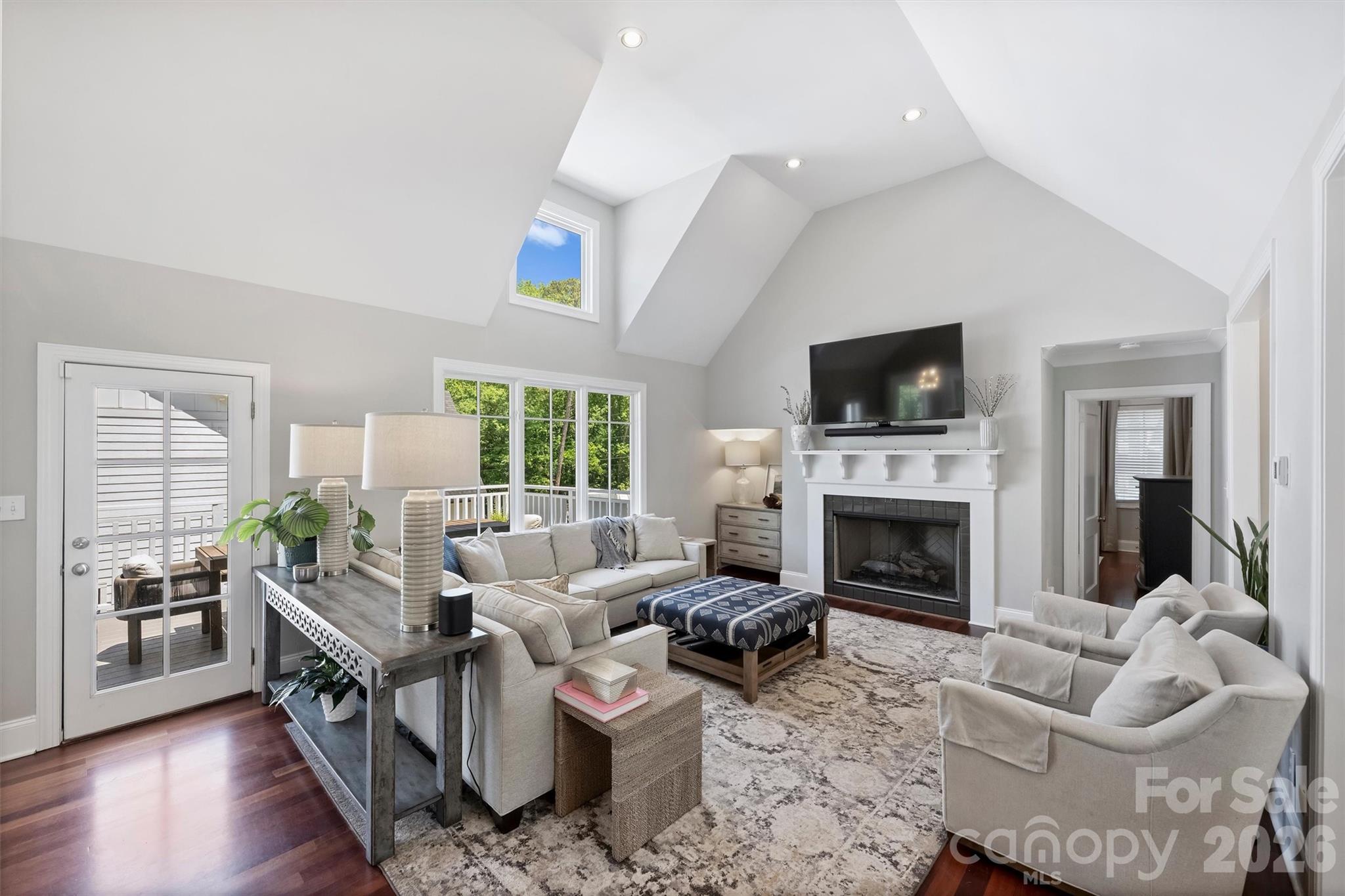 237 Hunter Lane — Charlotte
