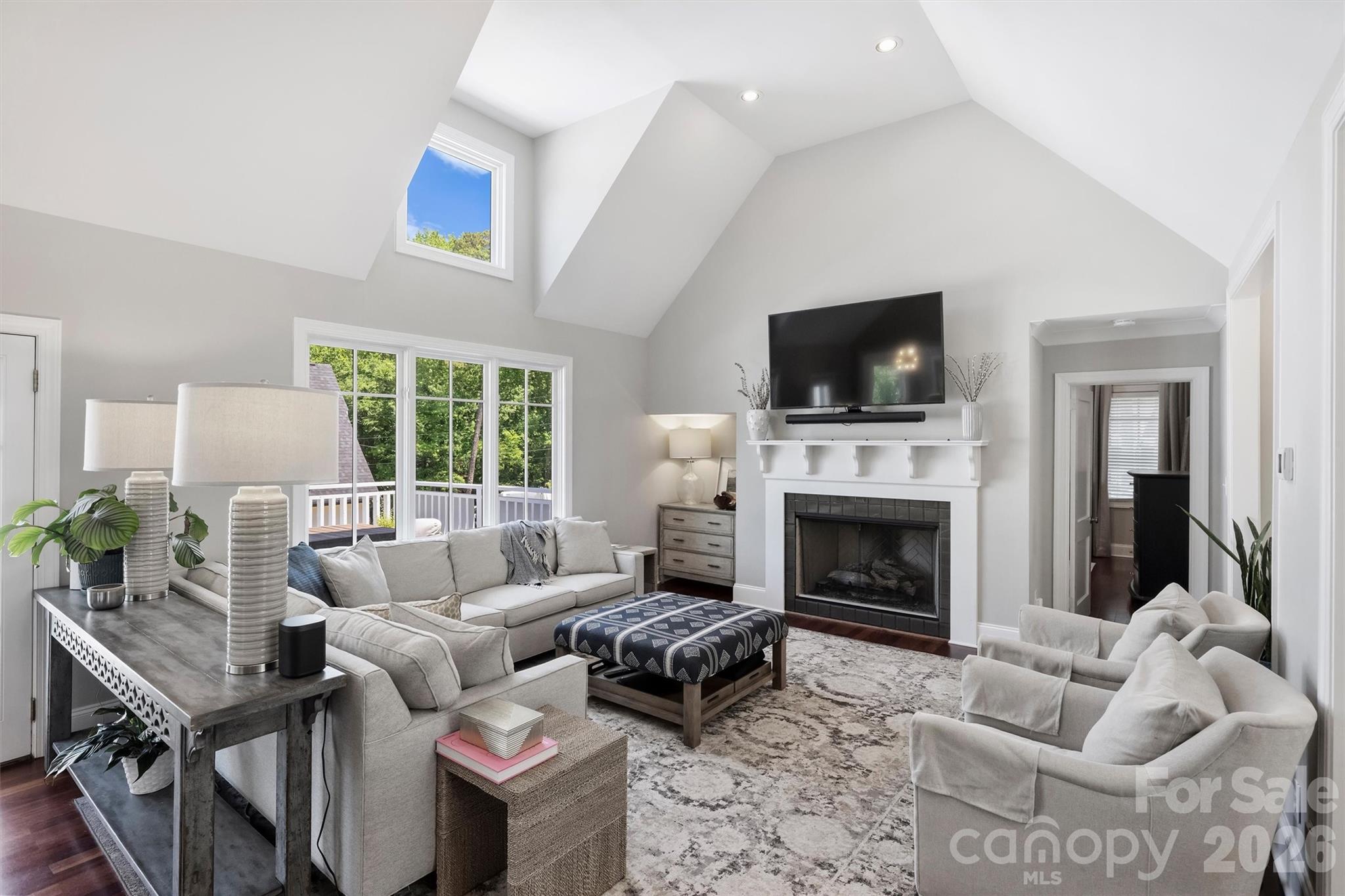 237 Hunter Lane — Charlotte