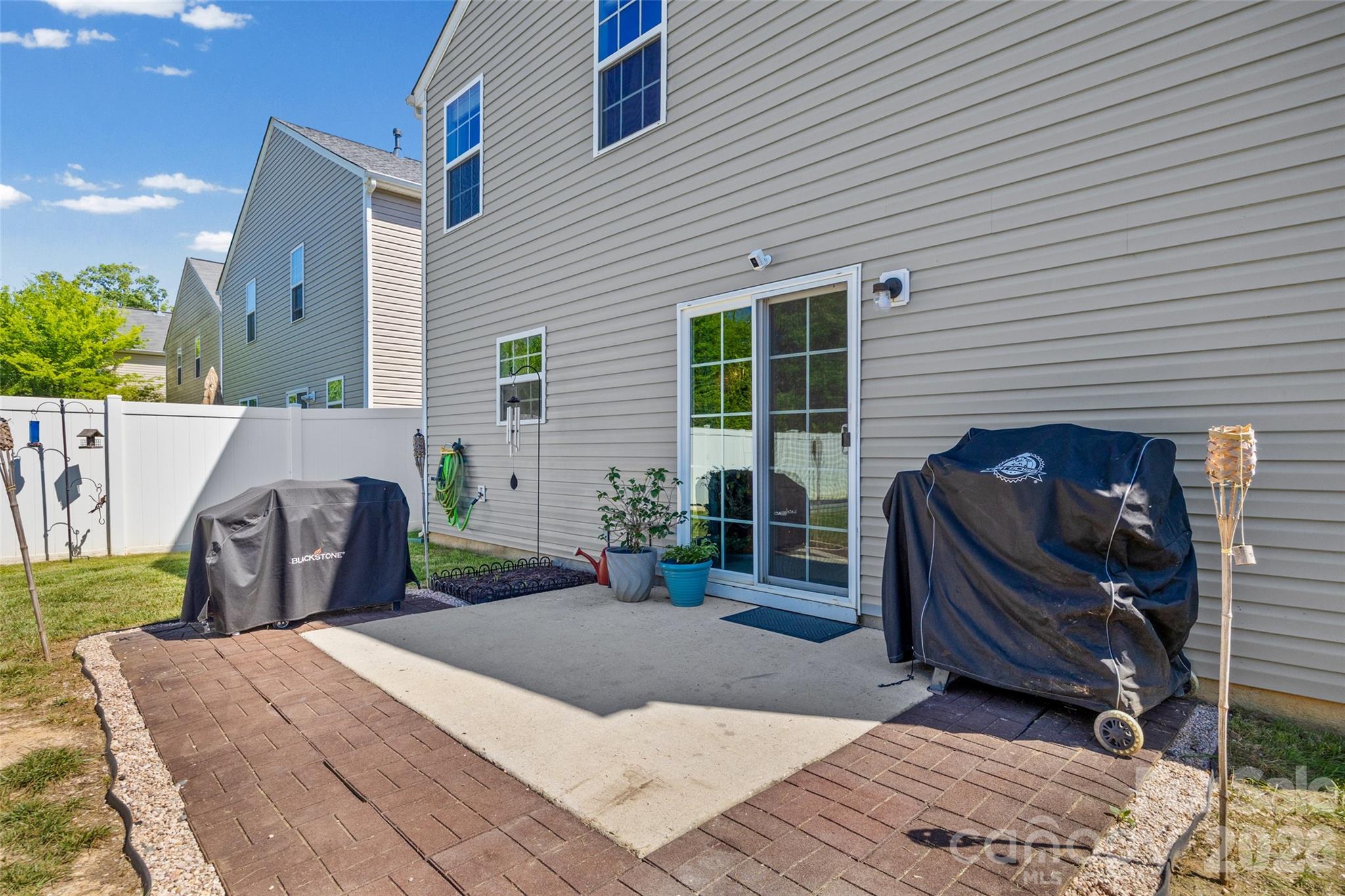 707 Waterlemon Way — Monroe