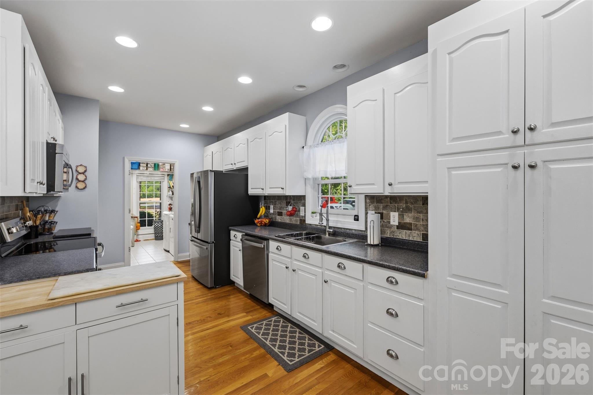 710 Sleepy Hollow Road — Midland
