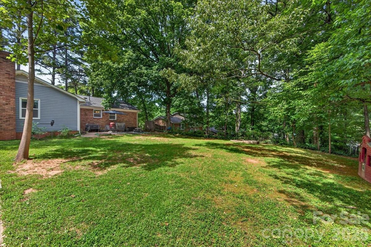 4914 Glenbrier Drive — Charlotte
