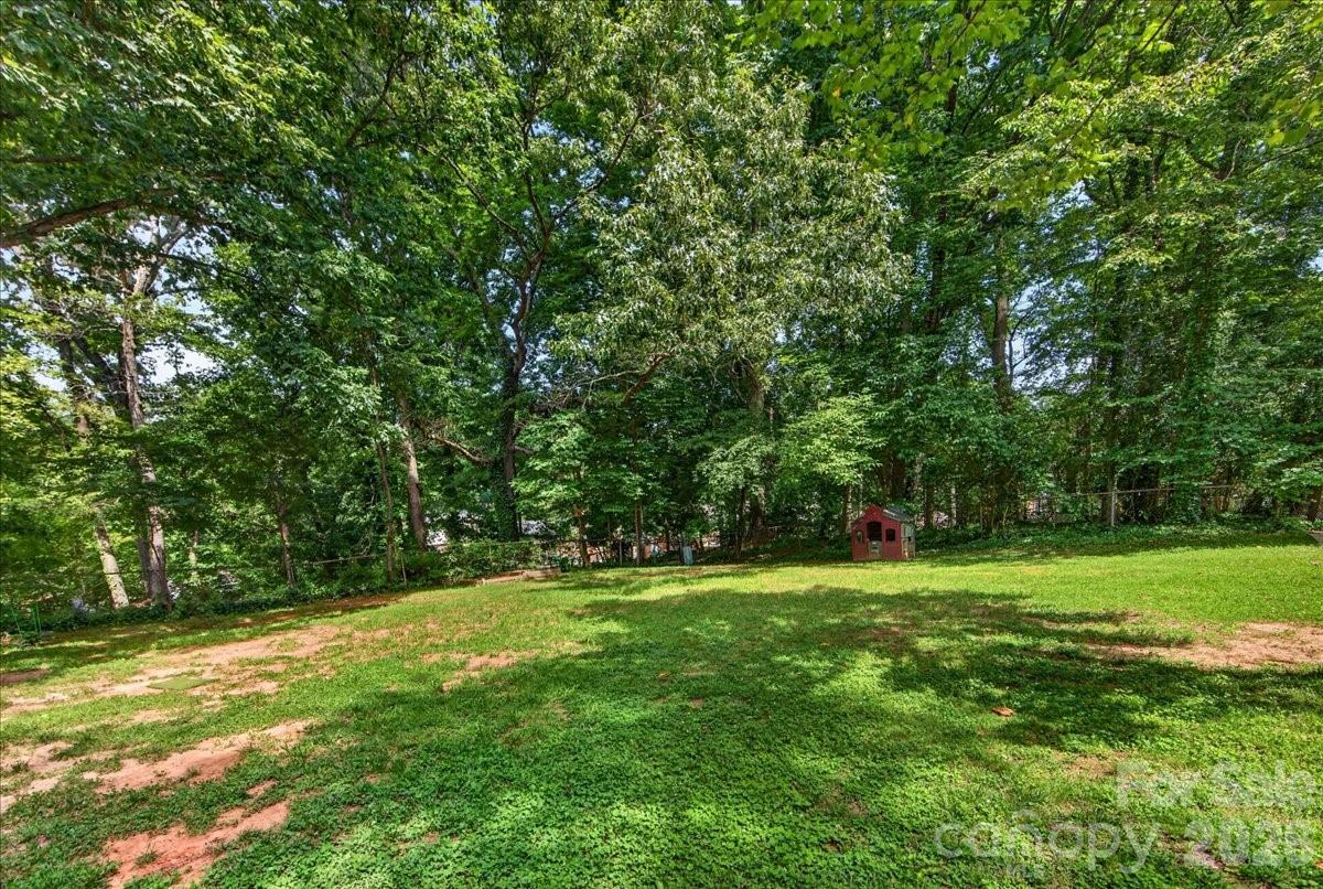 4914 Glenbrier Drive — Charlotte
