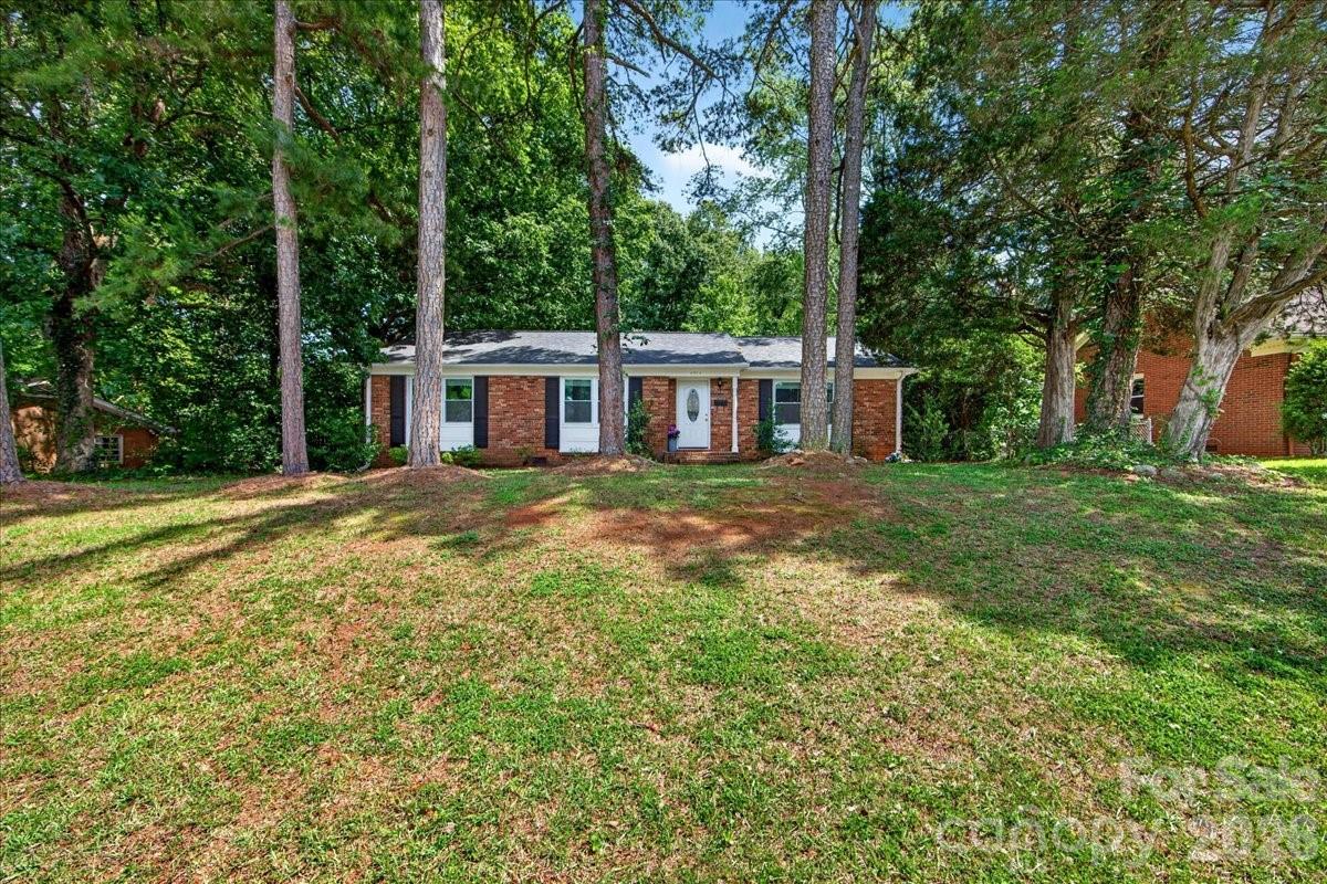 4914 Glenbrier Drive — Charlotte