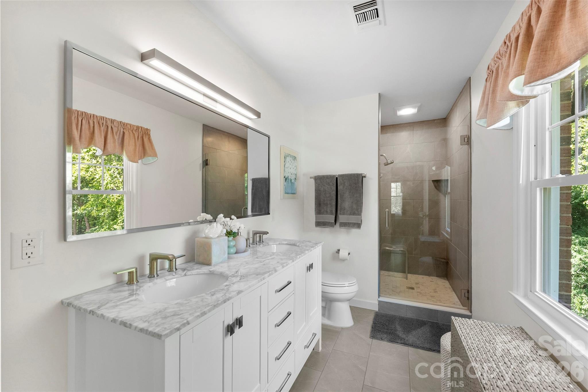 6613 Rocky Falls Road — Charlotte