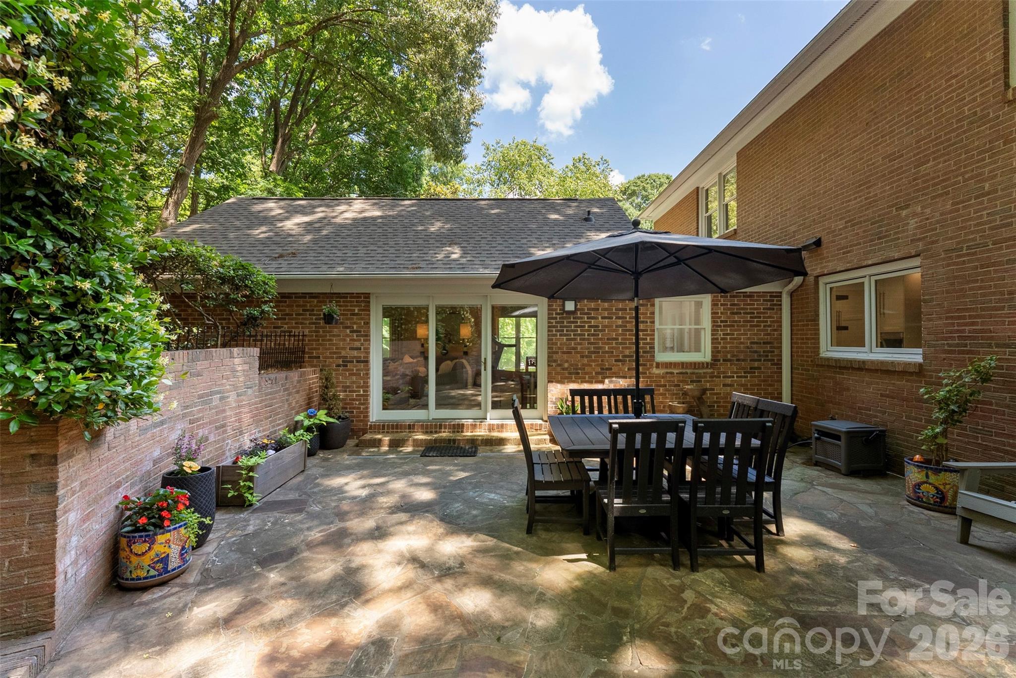 6613 Rocky Falls Road — Charlotte