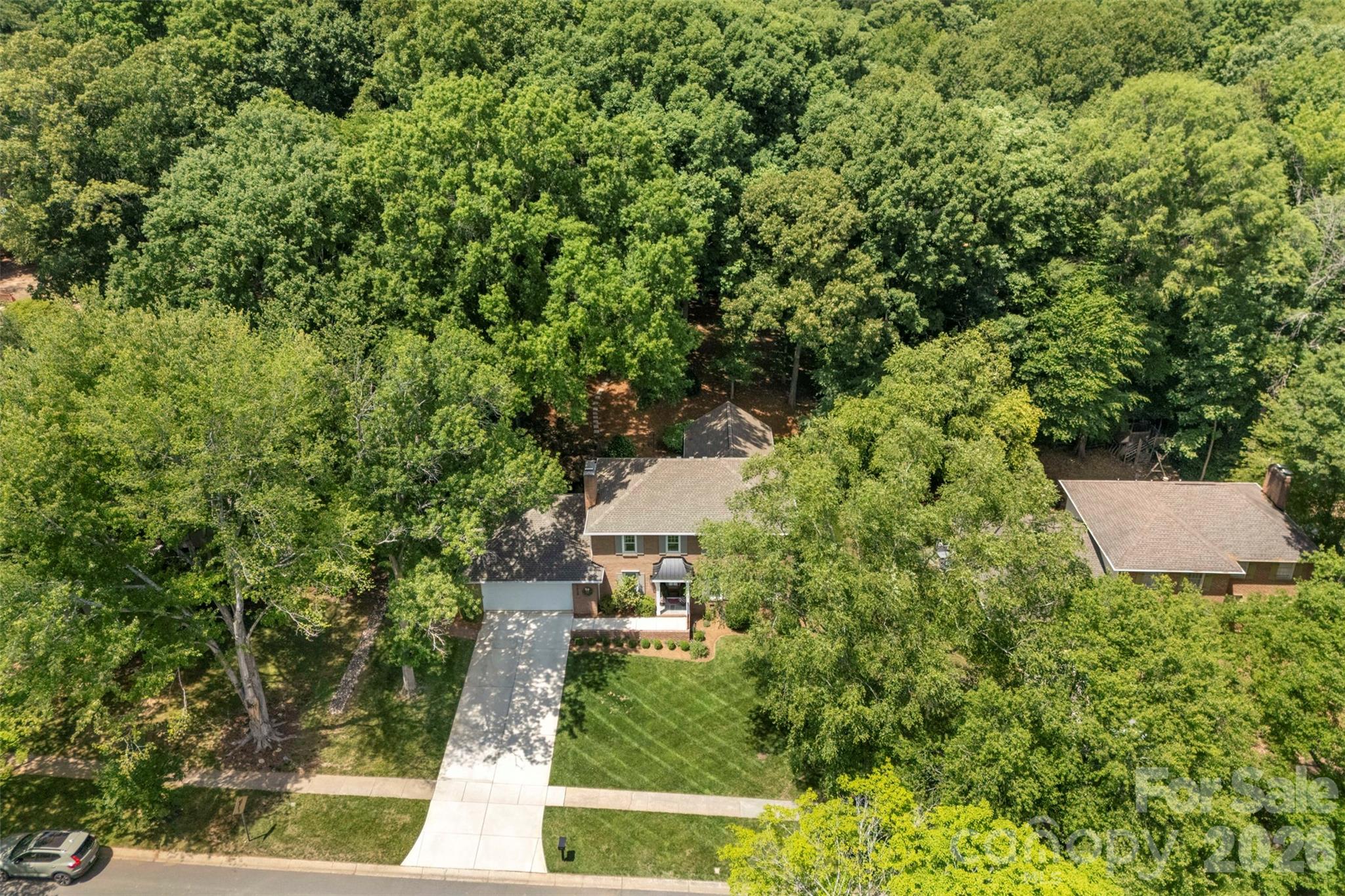6613 Rocky Falls Road — Charlotte