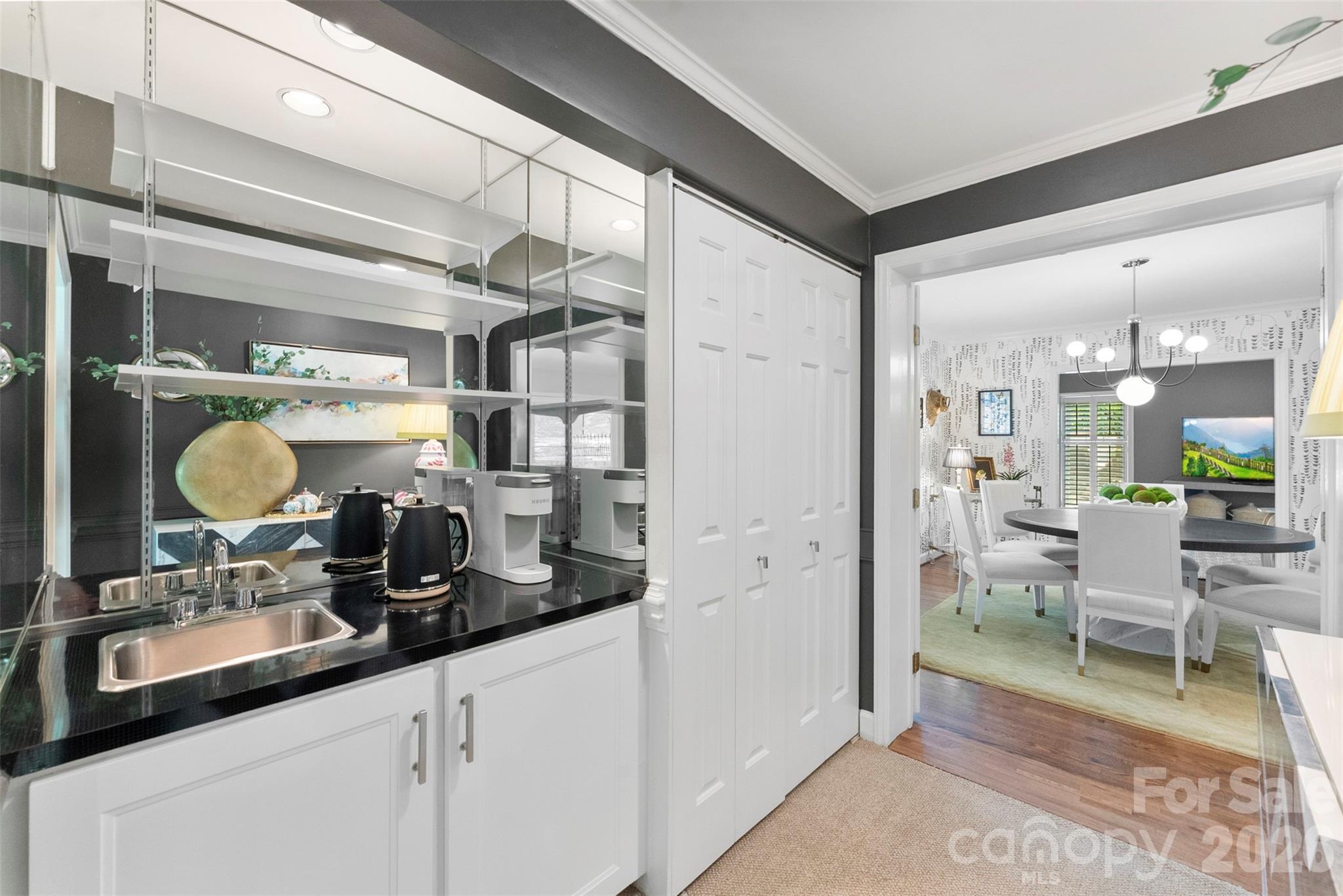 6613 Rocky Falls Road — Charlotte