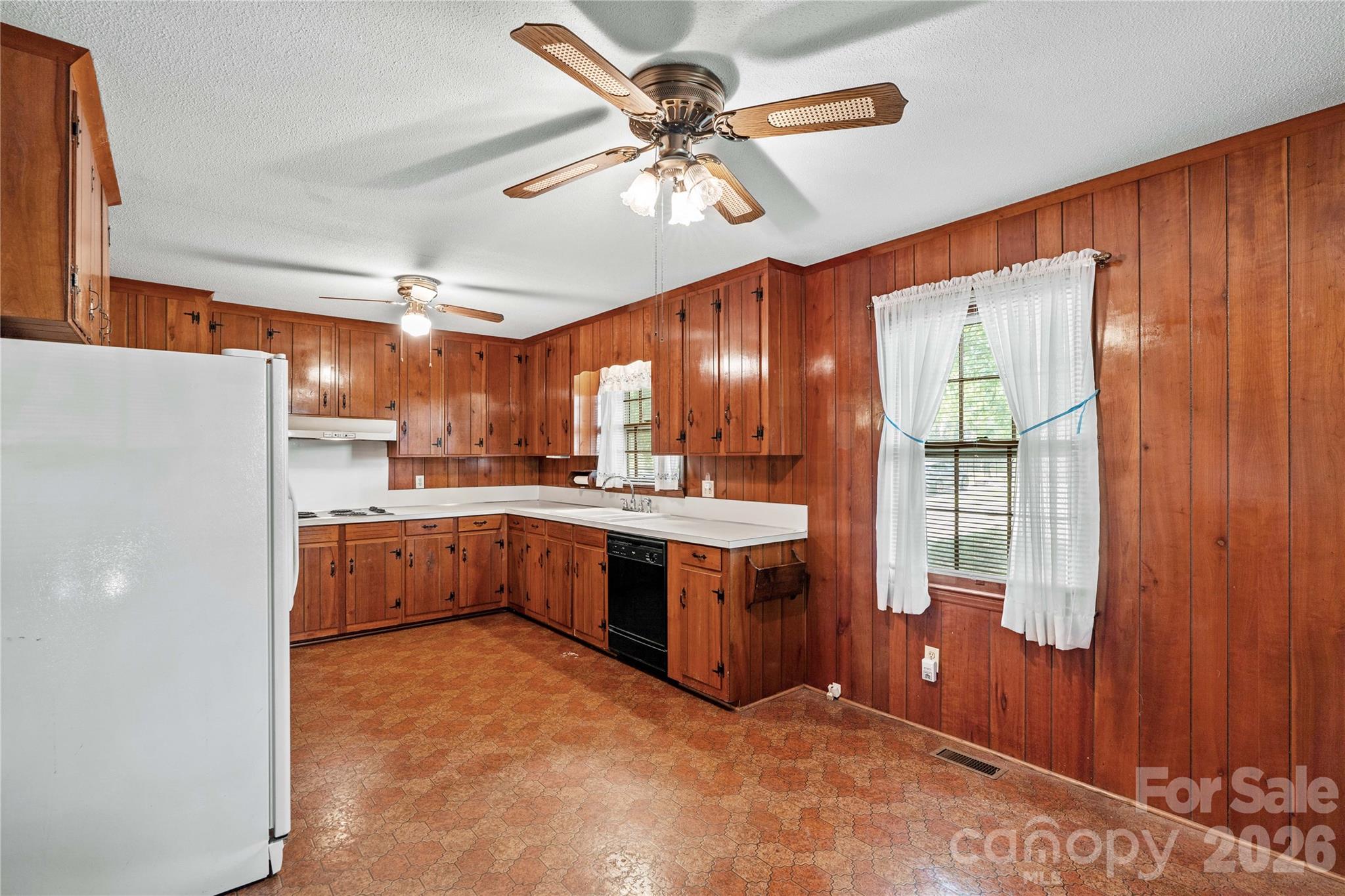 1059 Shearers Road — Mooresville