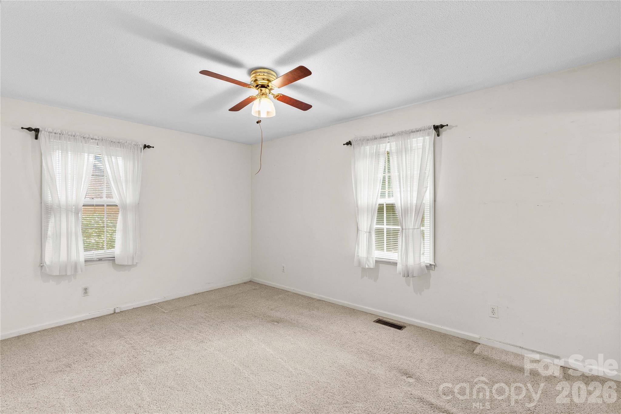 1059 Shearers Road — Mooresville
