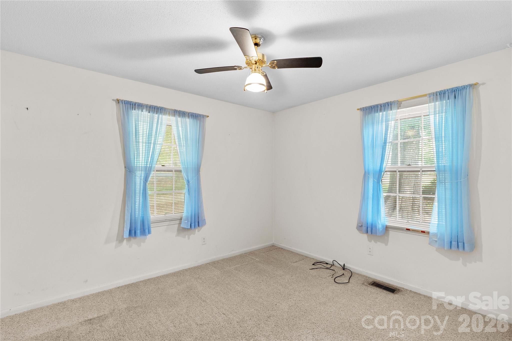 1059 Shearers Road — Mooresville