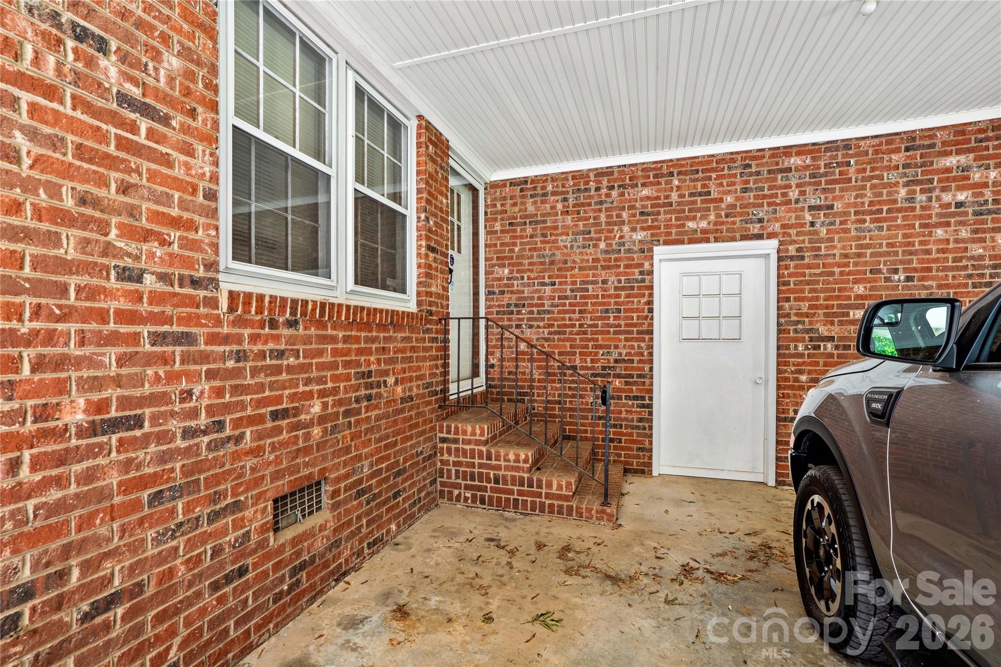 1059 Shearers Road — Mooresville