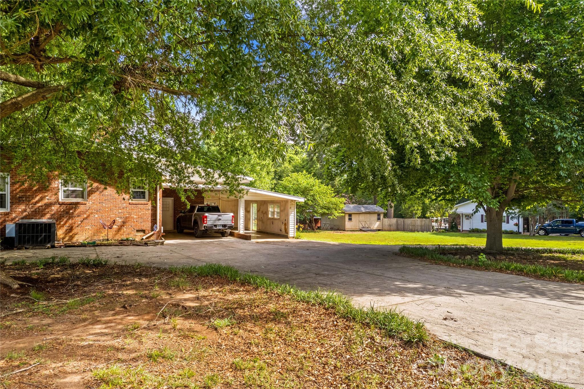 1059 Shearers Road — Mooresville