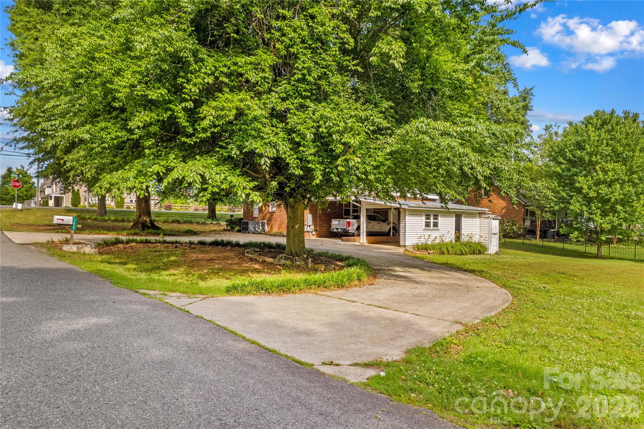 1059 Shearers Road — Mooresville