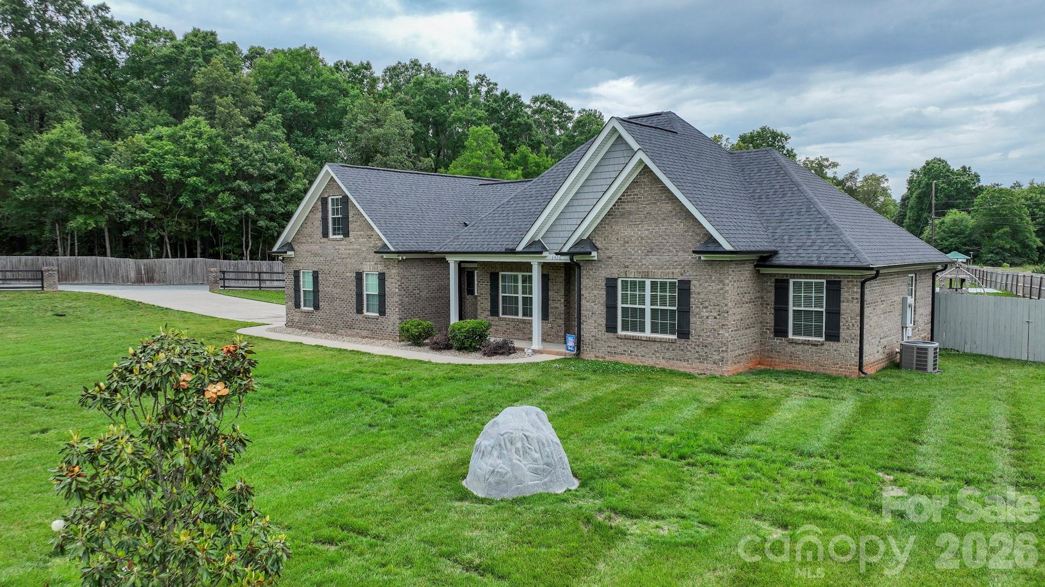 3426 Rilla Hamilton Road — Monroe