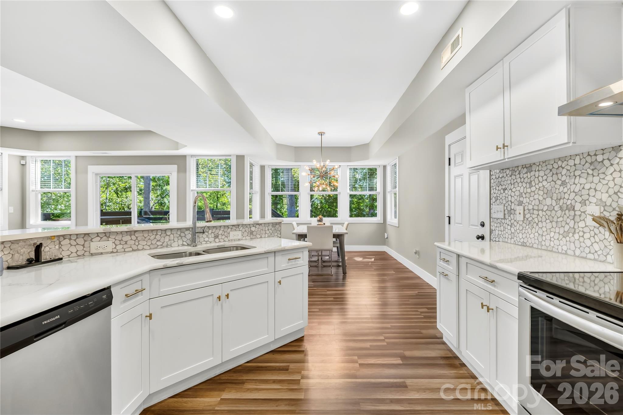 2101 Highland View Lane — Charlotte