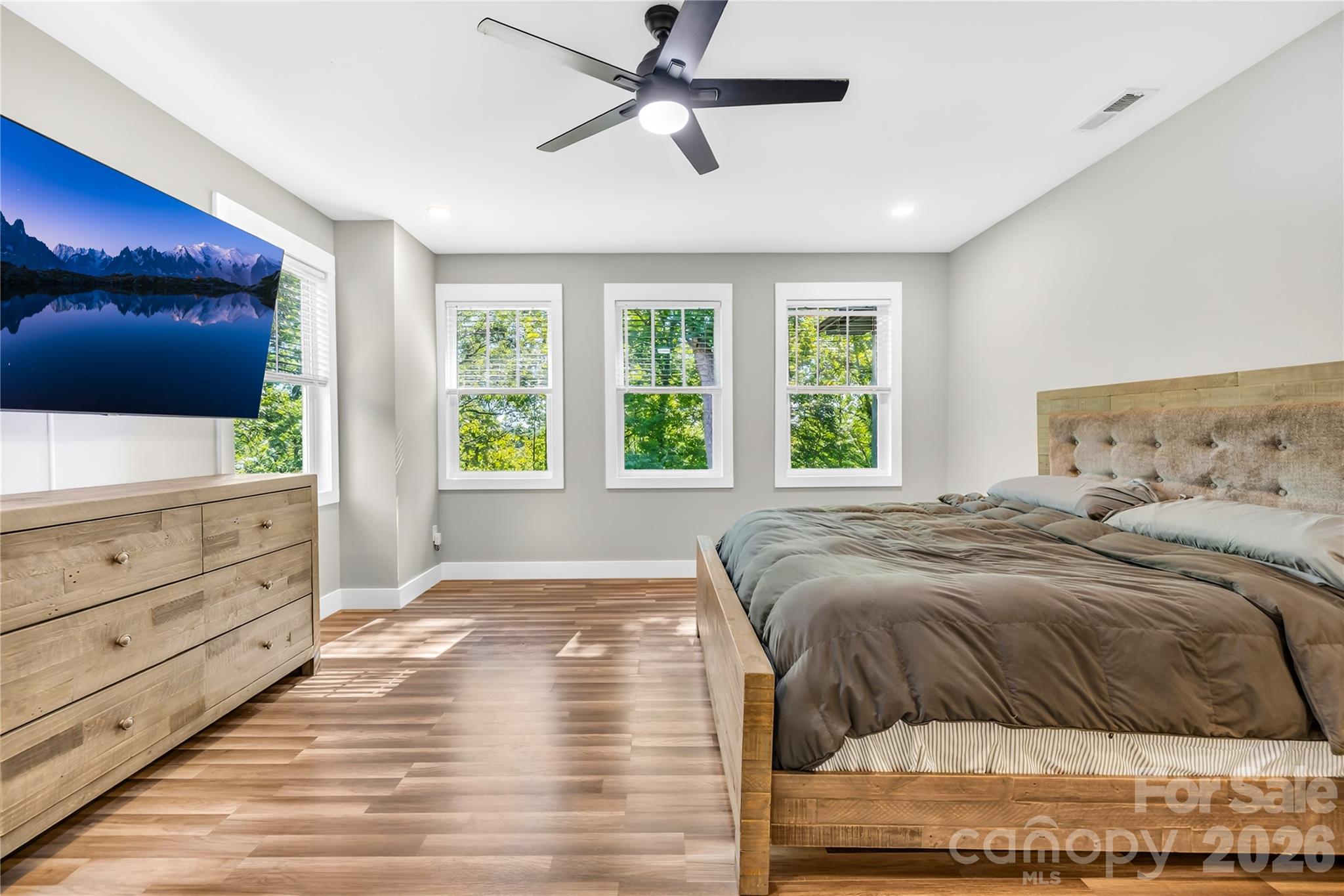 2101 Highland View Lane — Charlotte