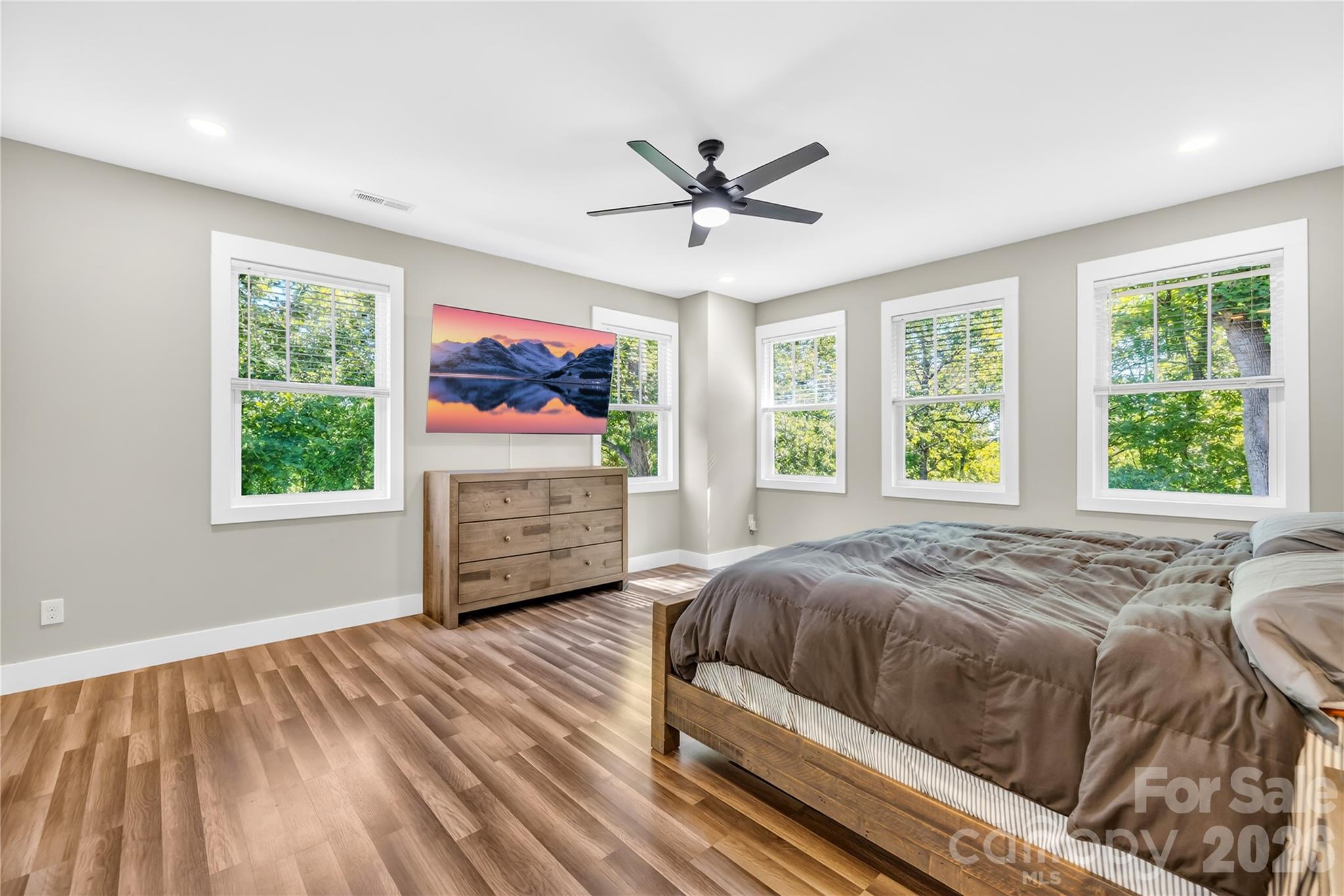2101 Highland View Lane — Charlotte