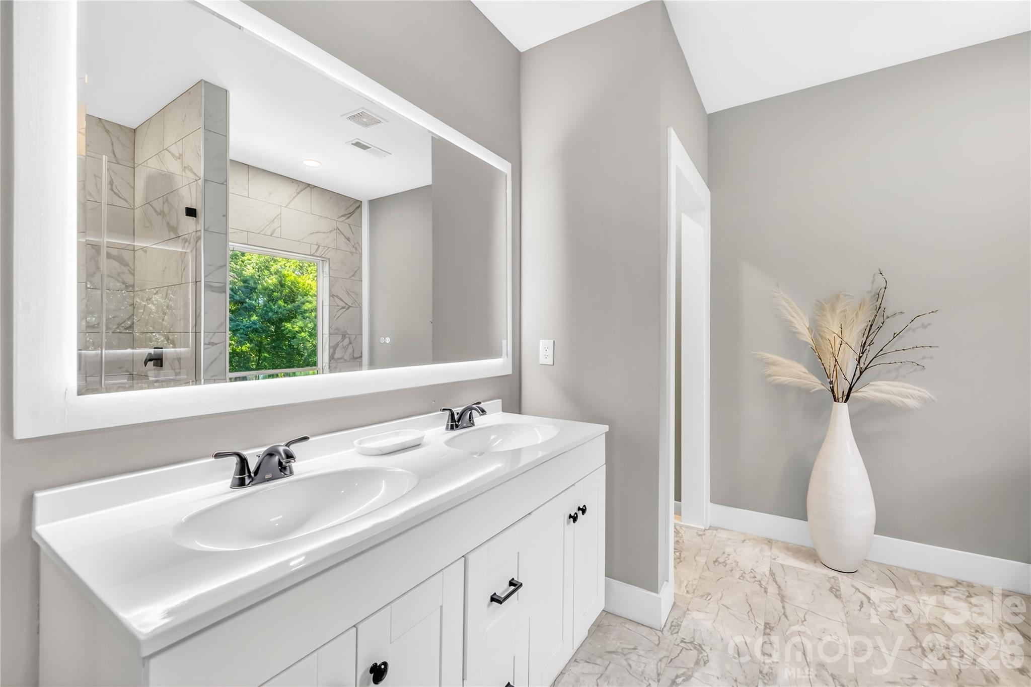 2101 Highland View Lane — Charlotte