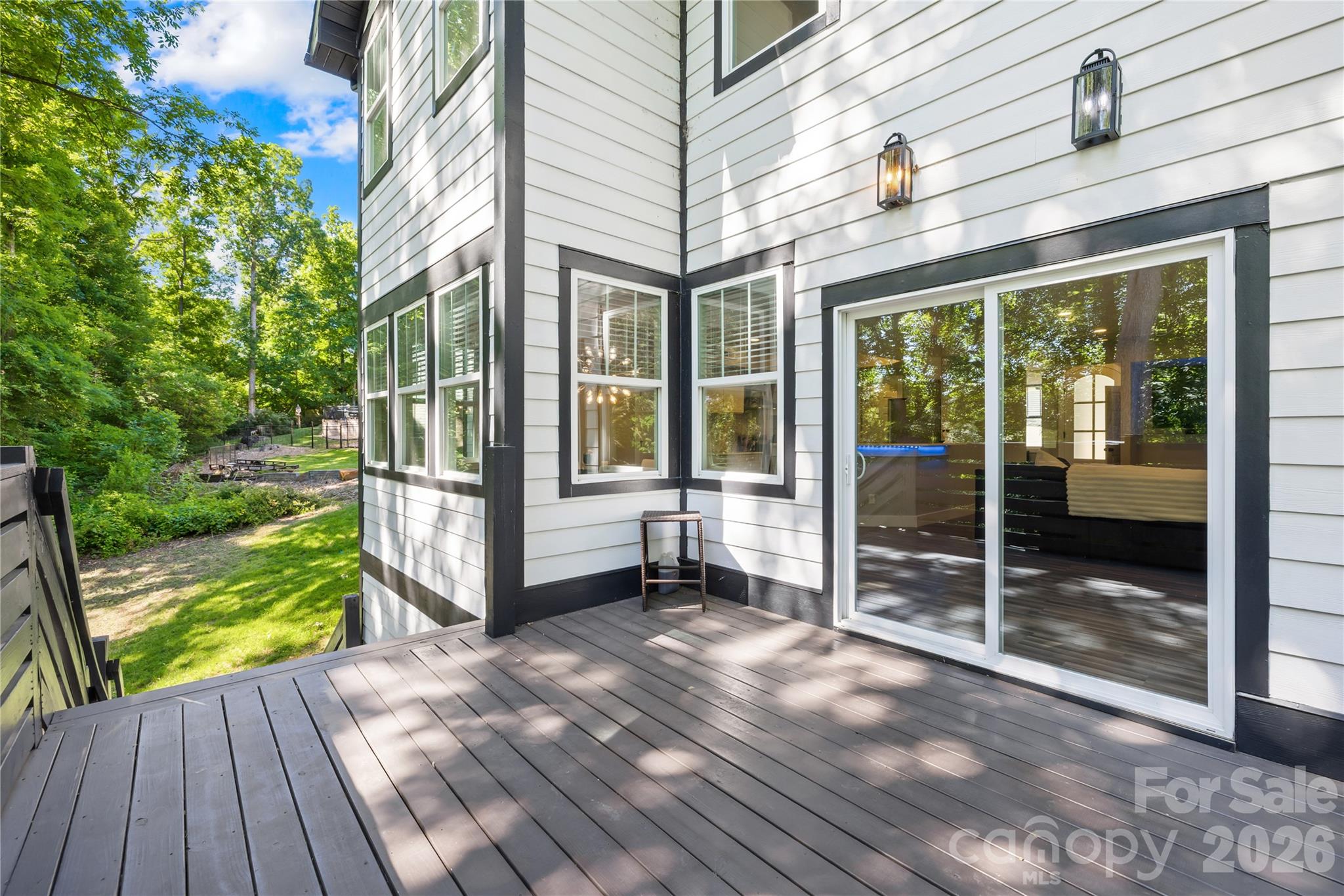 2101 Highland View Lane — Charlotte