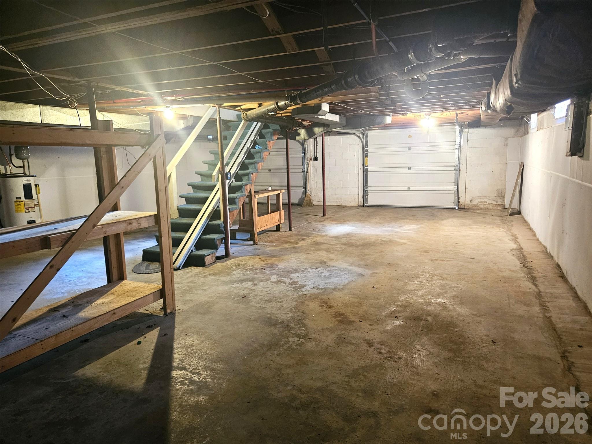 557 Goldmoor Drive NE — Concord