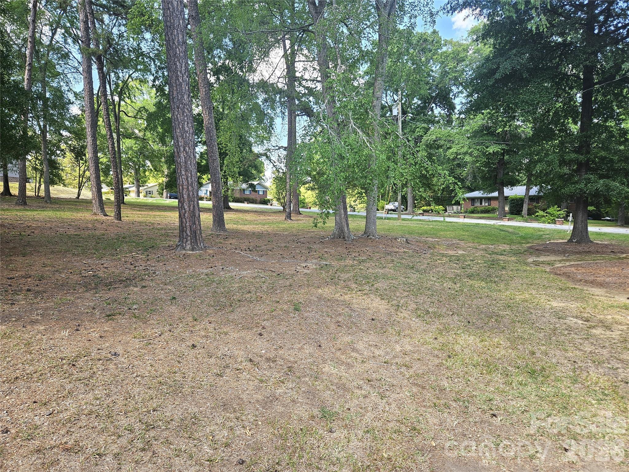 557 Goldmoor Drive NE — Concord