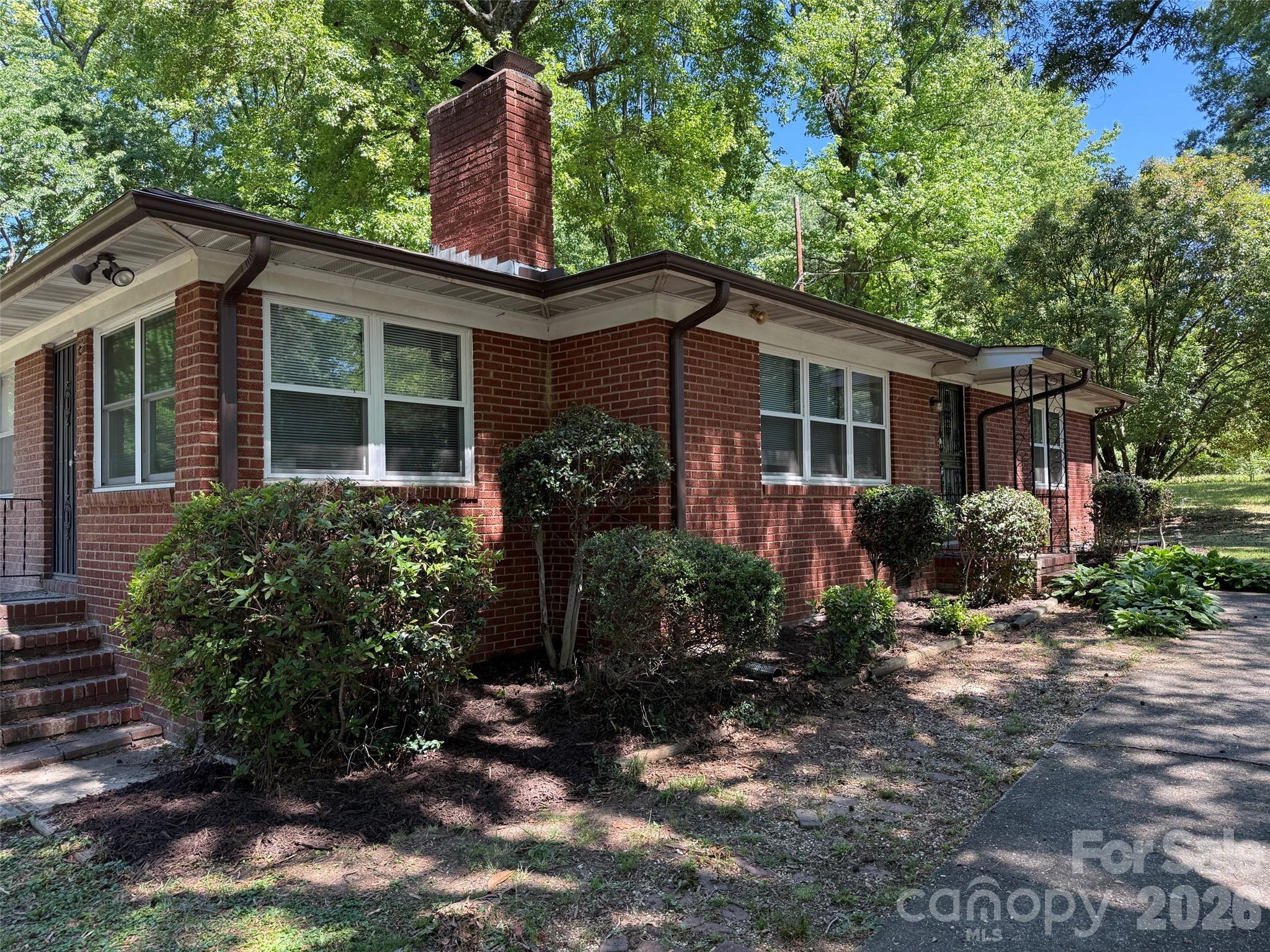 1662 Browns Avenue — Charlotte