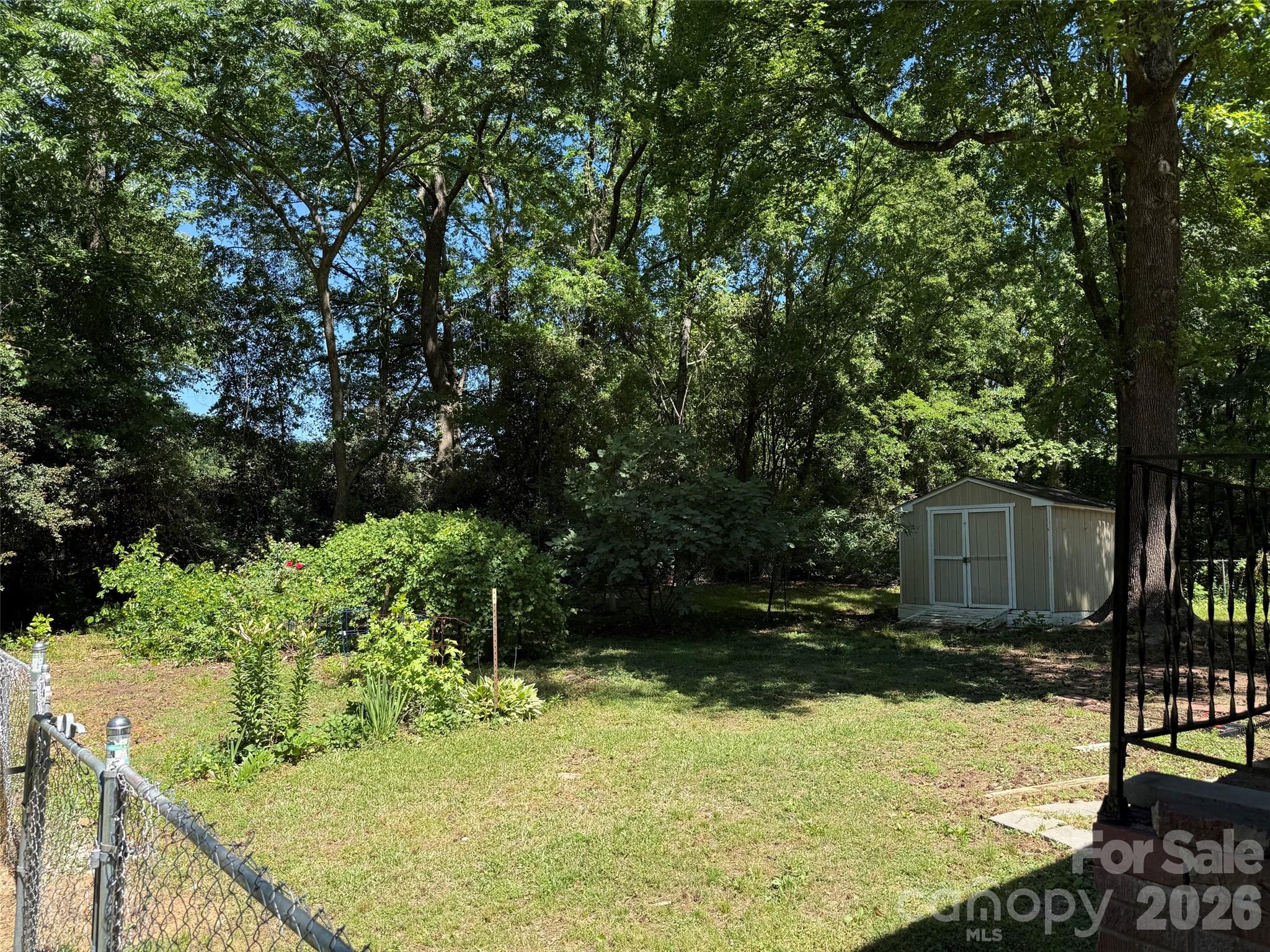 1662 Browns Avenue — Charlotte