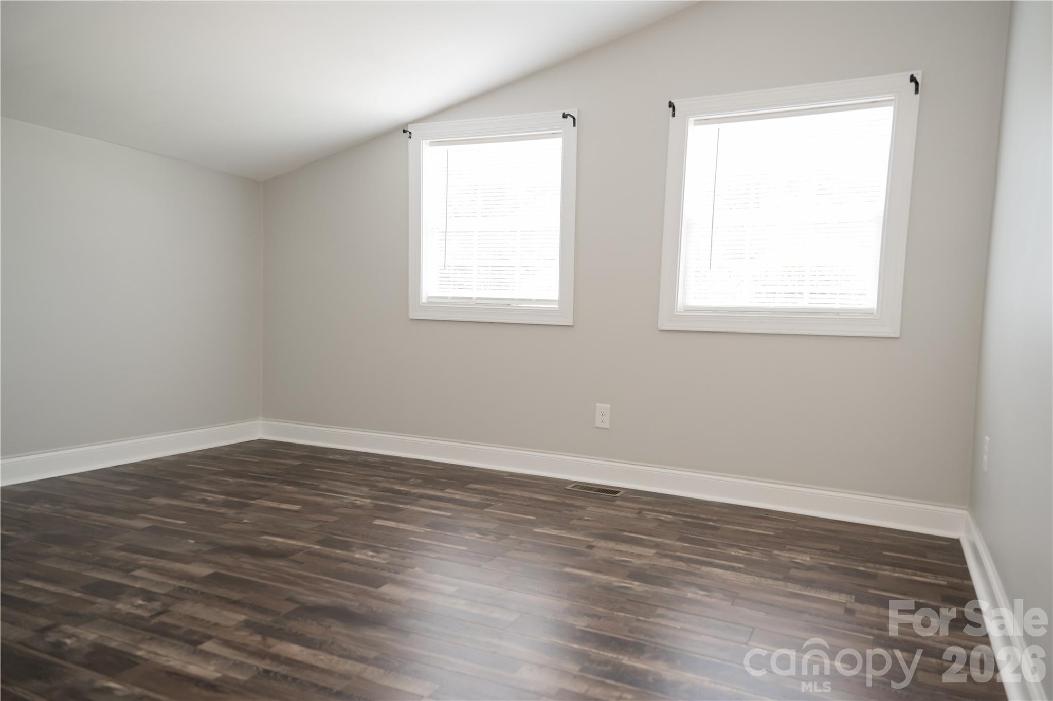 1215 W 4th Avenue — Gastonia