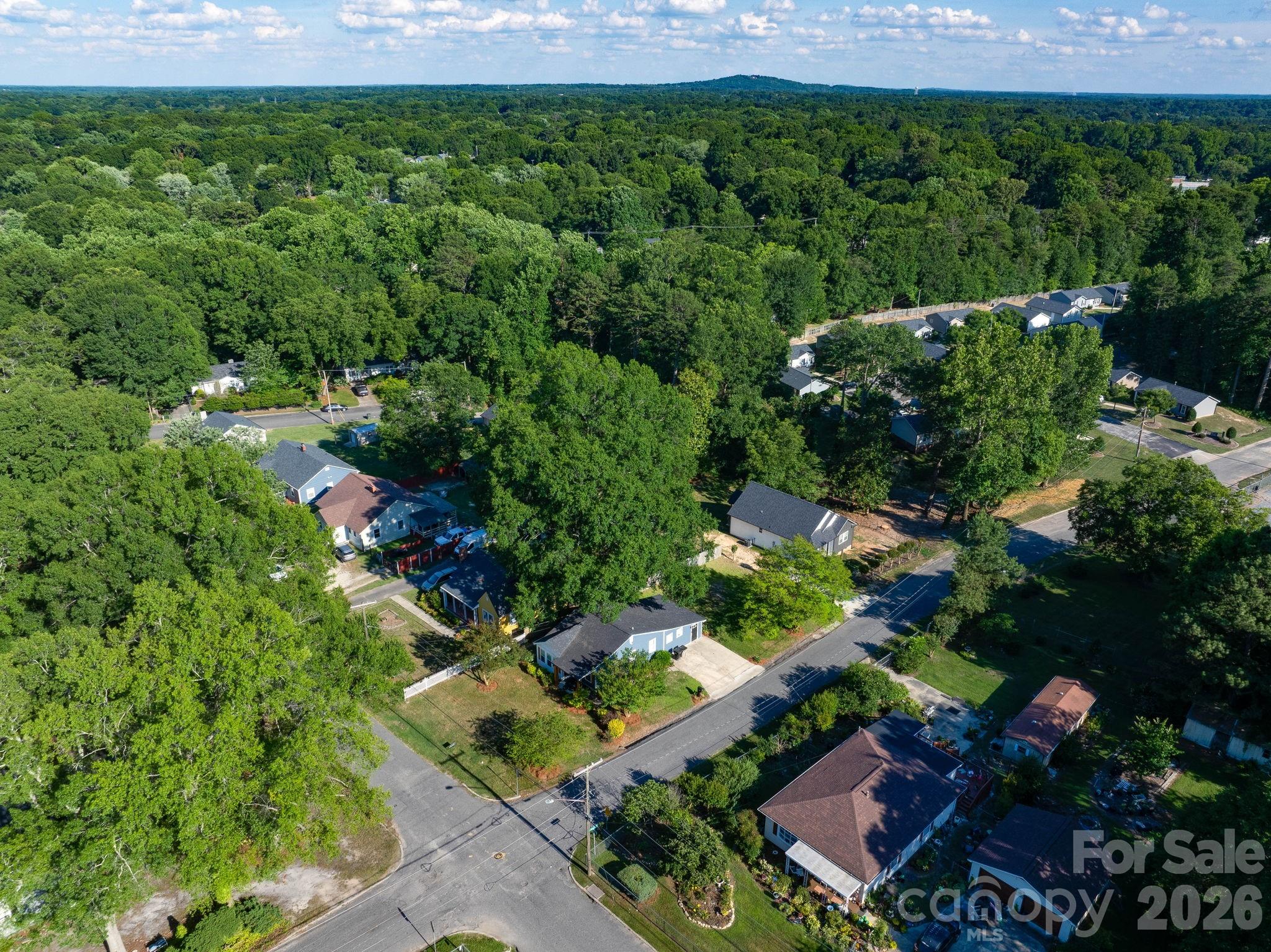 1215 W Fourth Avenue — Gastonia