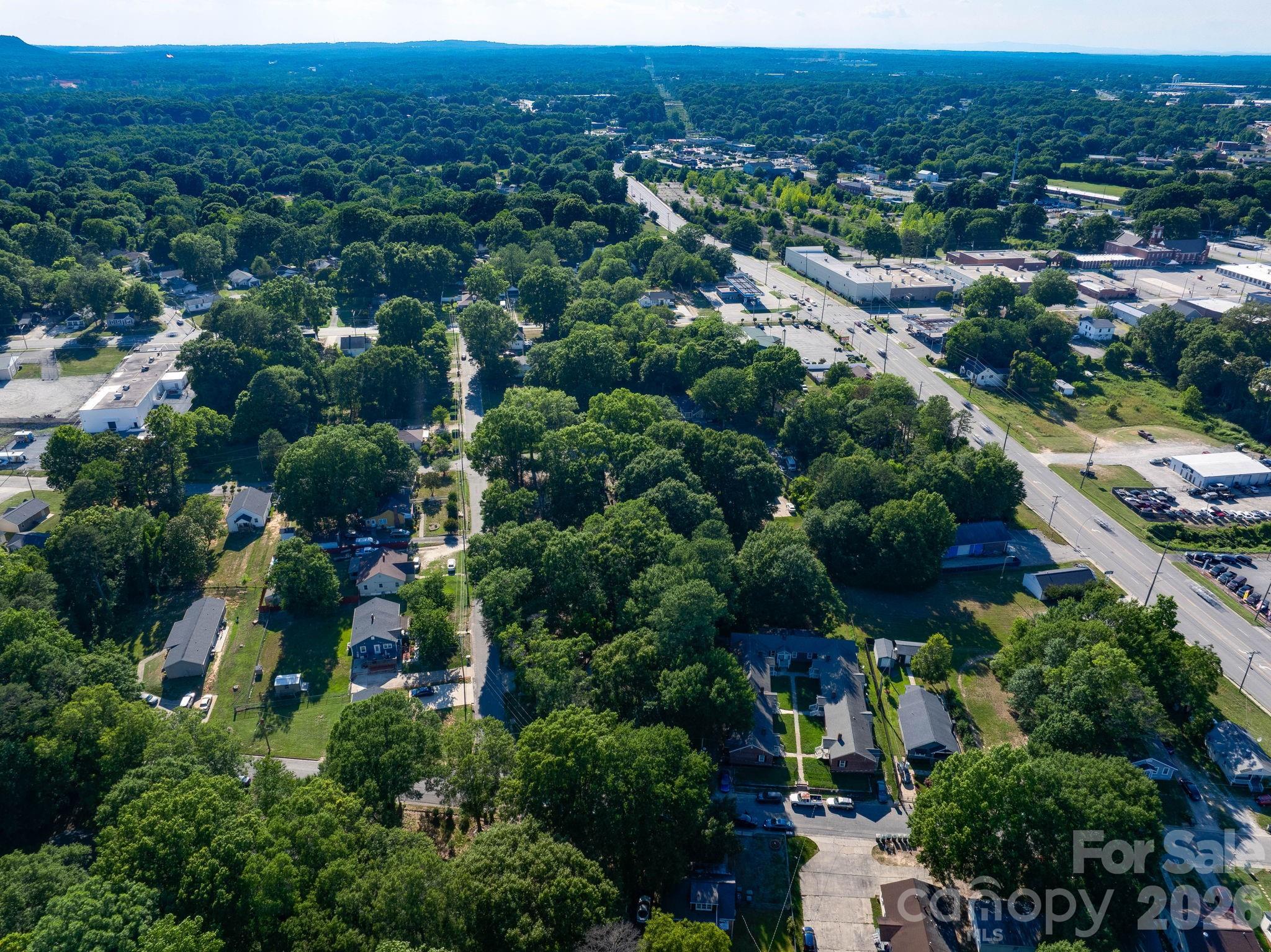 1215 W Fourth Avenue — Gastonia