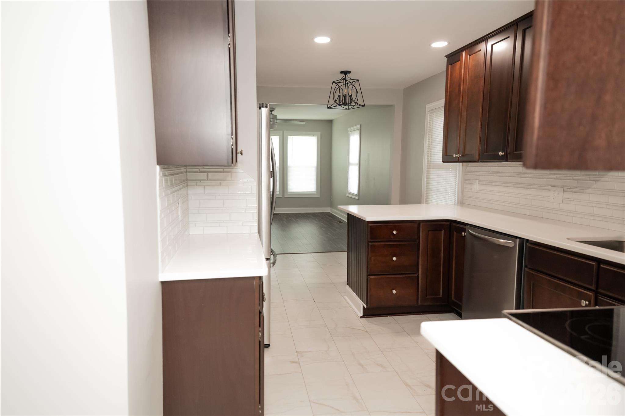 1215 W 4th Avenue — Gastonia