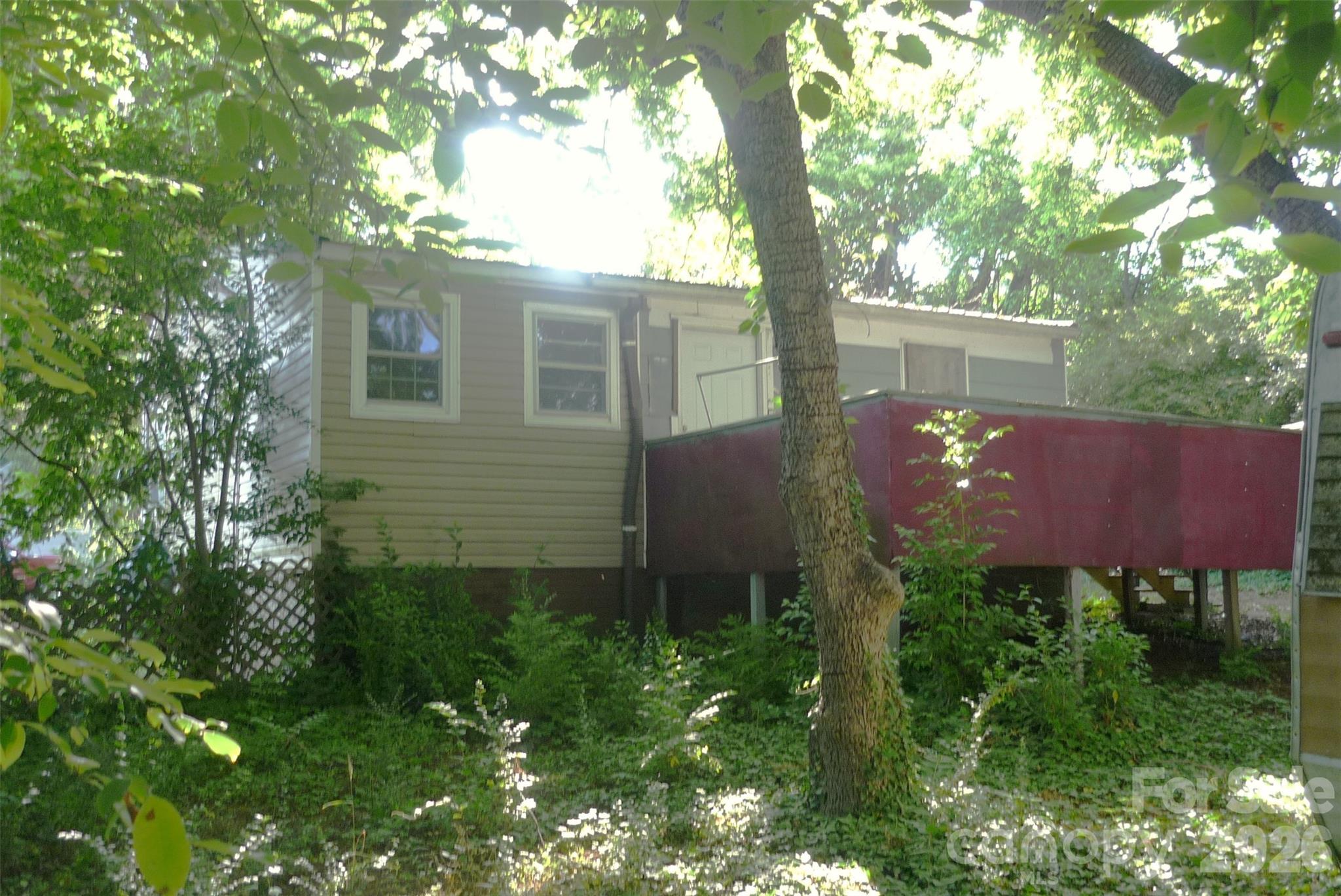 407 N Pear Street — Gastonia