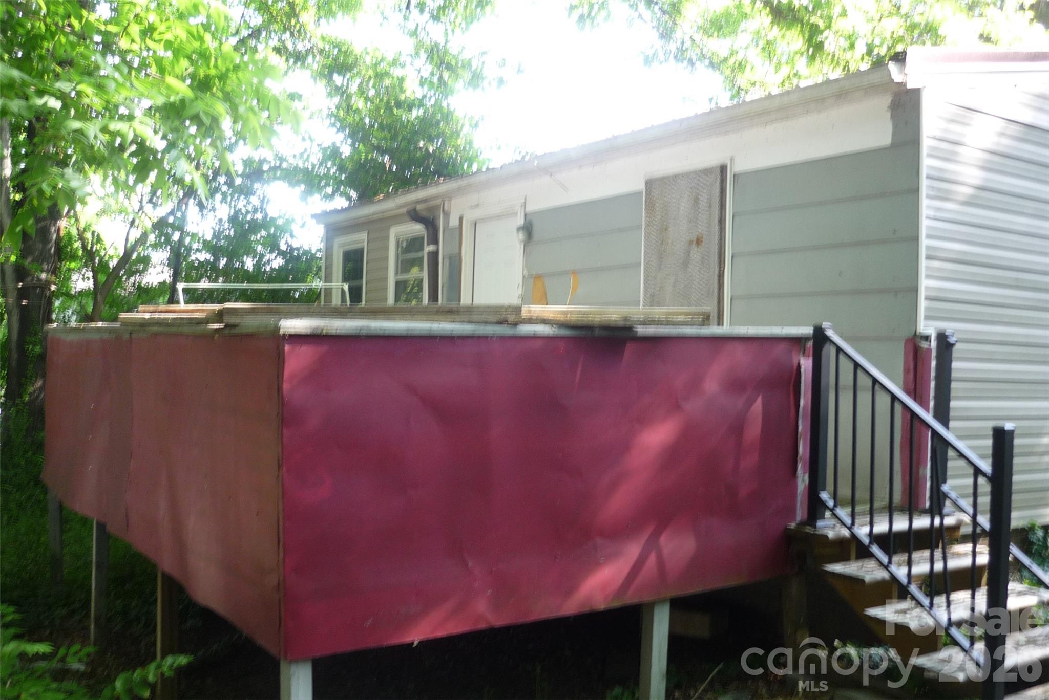 407 N Pear Street — Gastonia