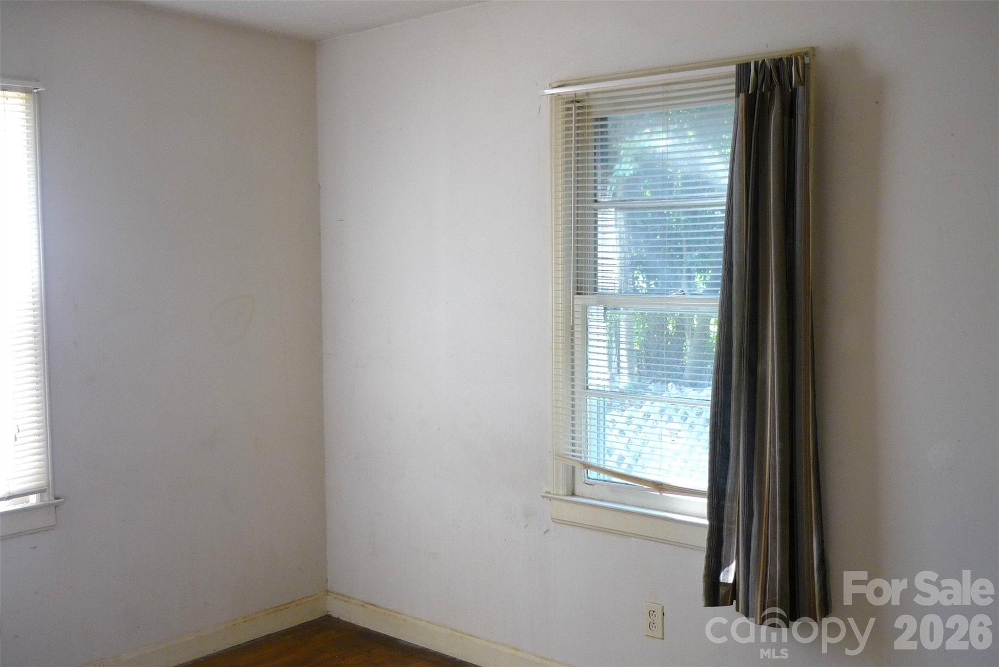 407 N Pear Street — Gastonia