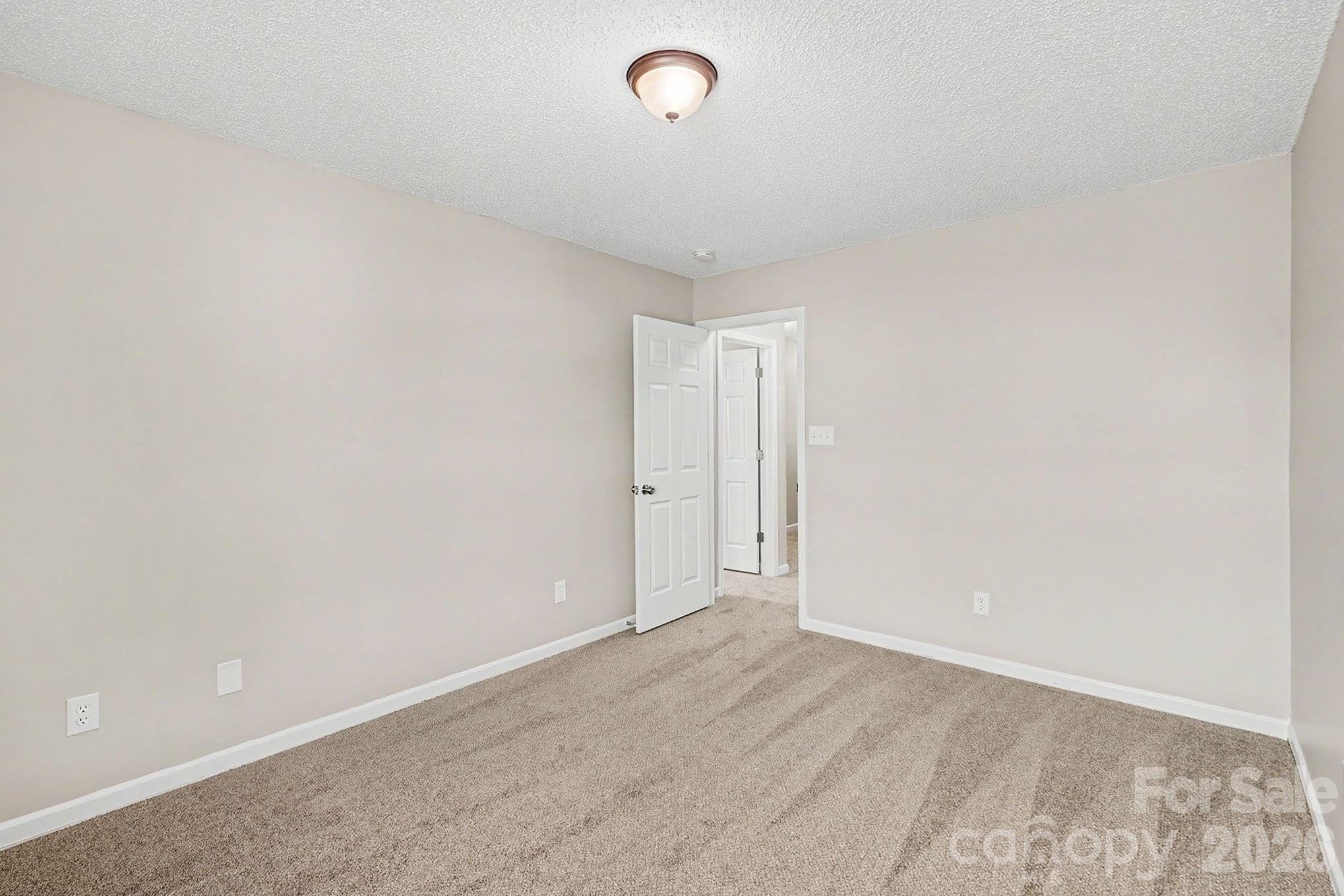 9828 Aventide Lane — Charlotte