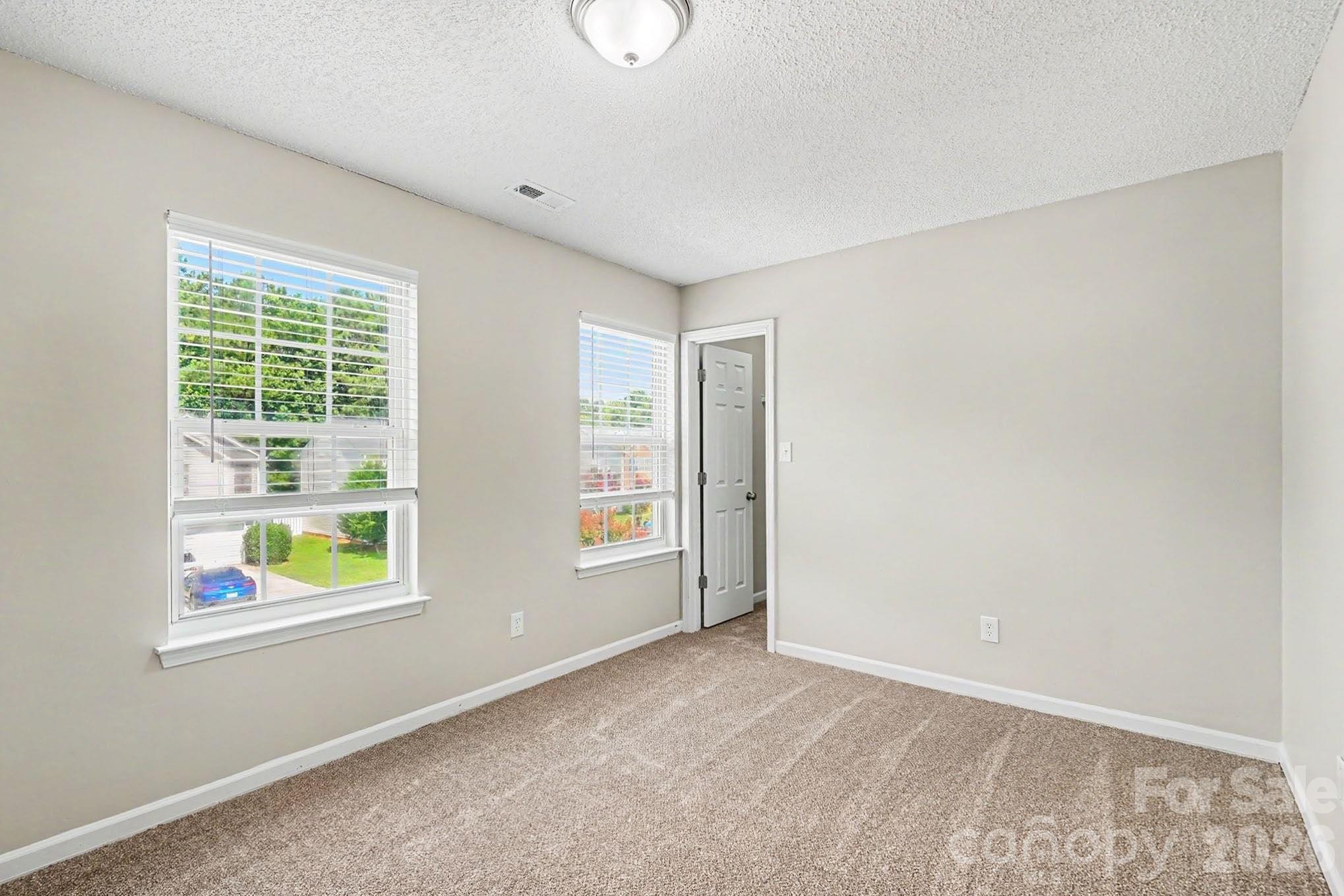 9828 Aventide Lane — Charlotte