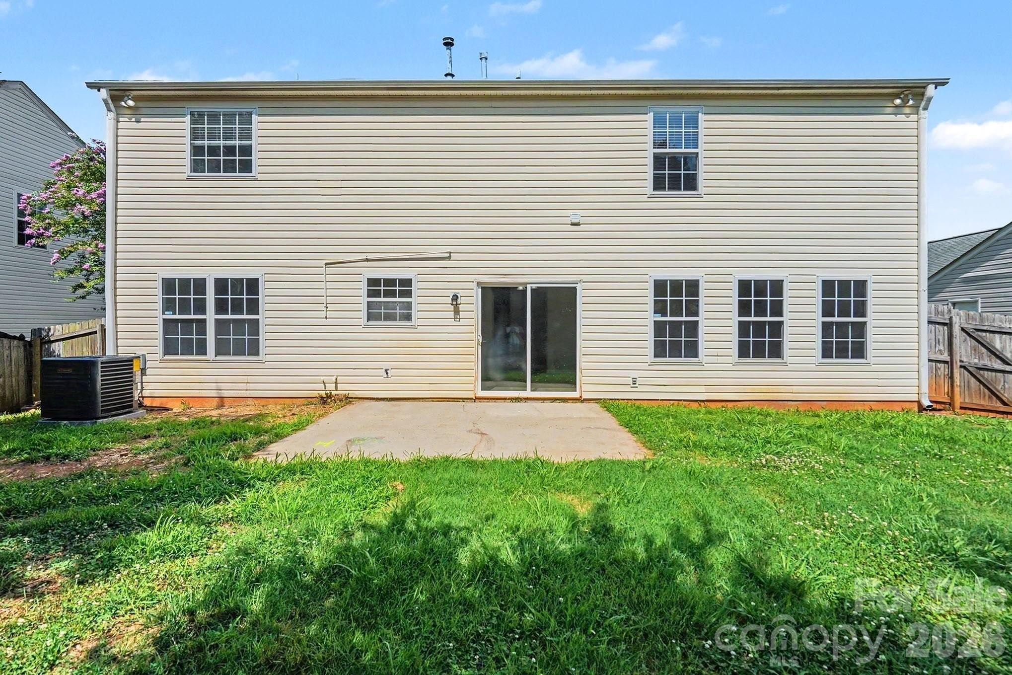 9828 Aventide Lane — Charlotte