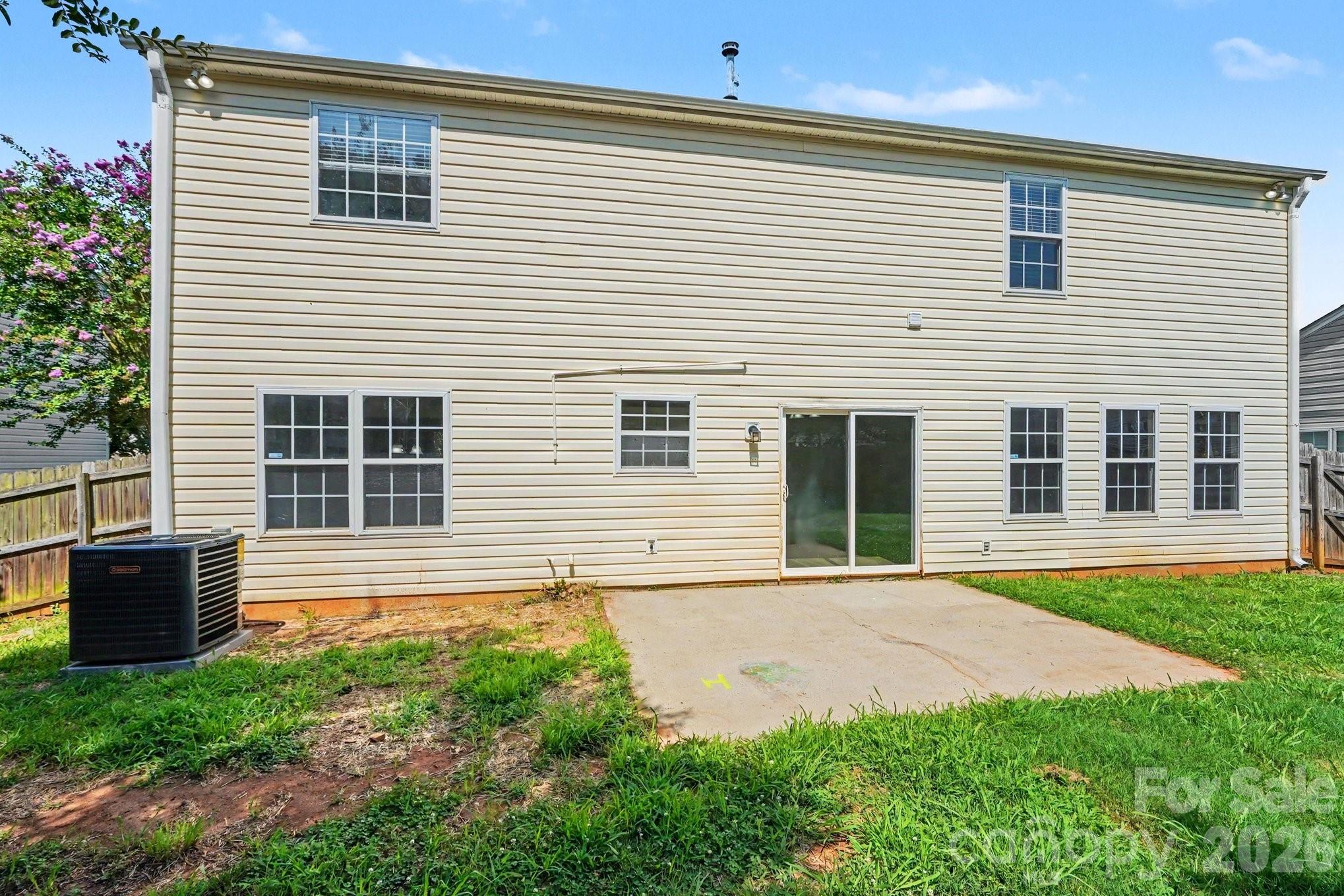 9828 Aventide Lane — Charlotte