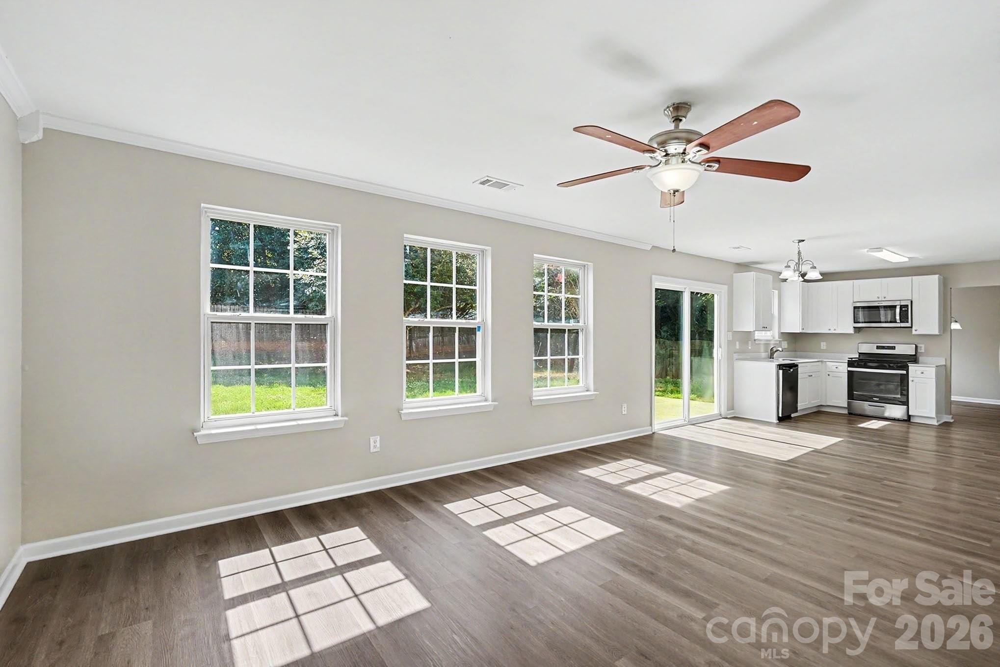 9828 Aventide Lane — Charlotte