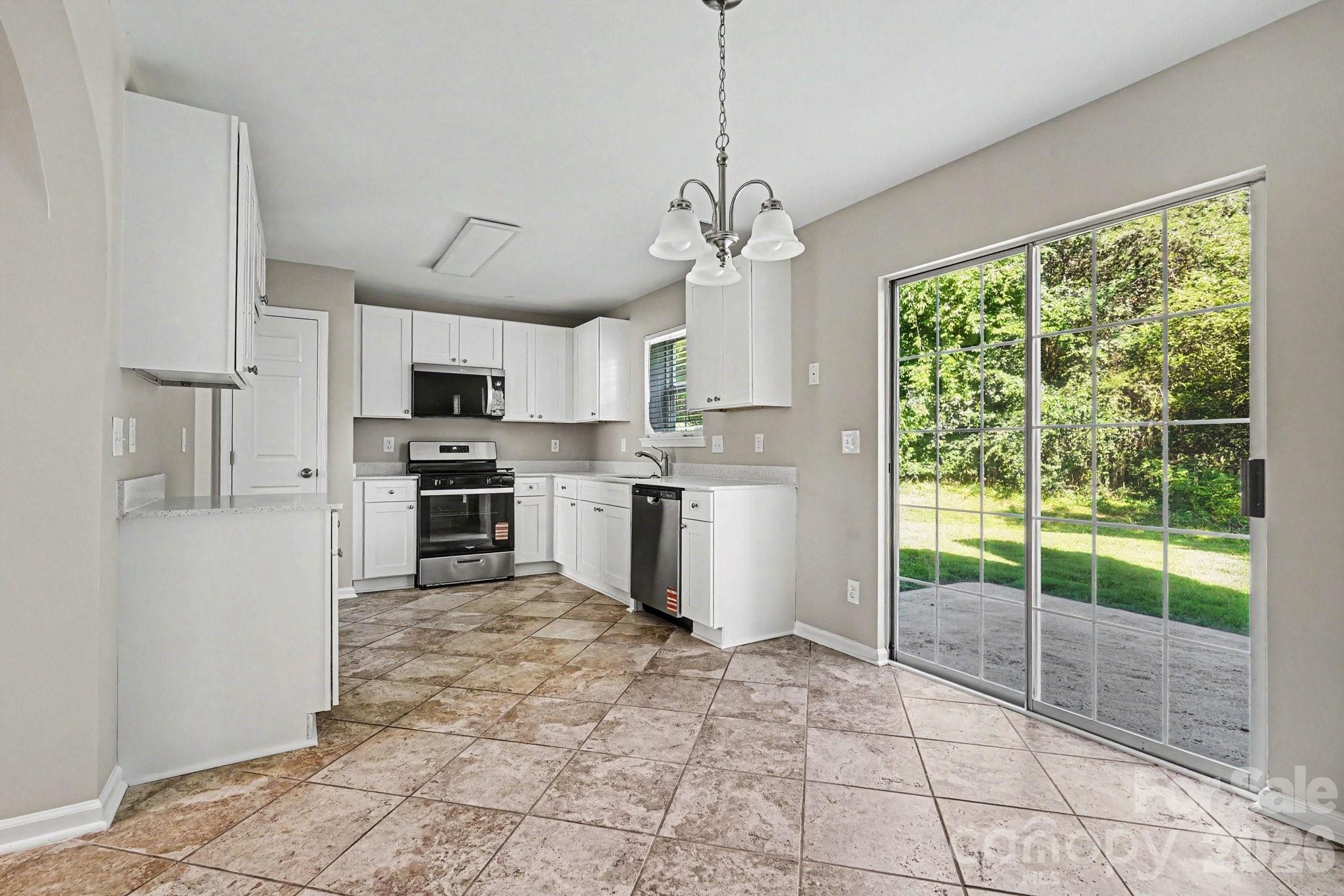 7824 Belchester Circle — Charlotte