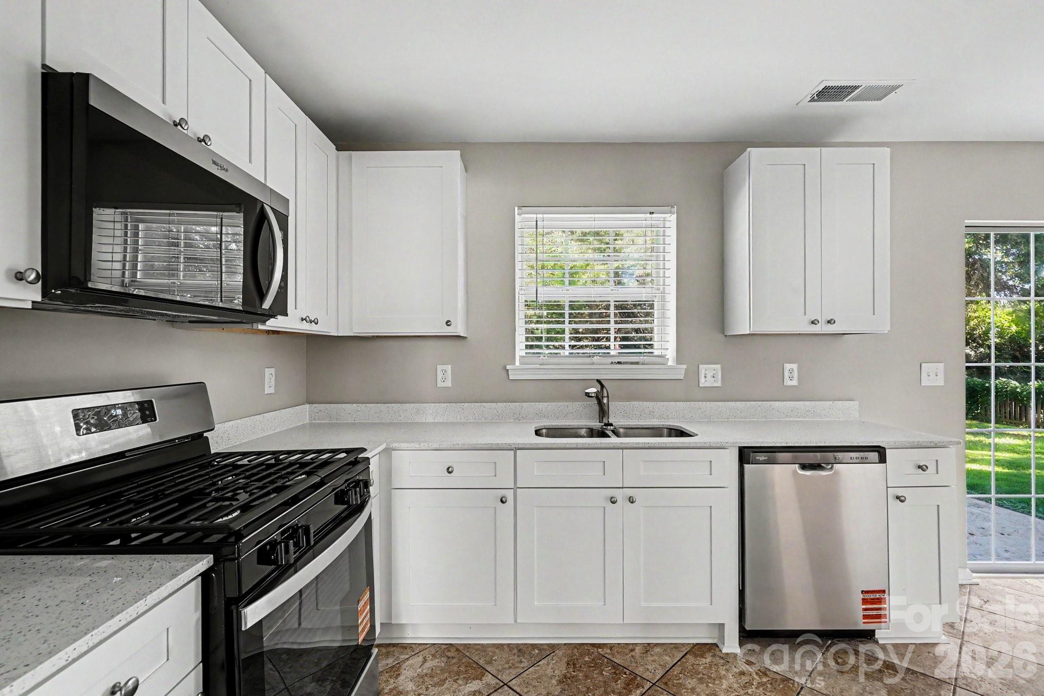 7824 Belchester Circle — Charlotte
