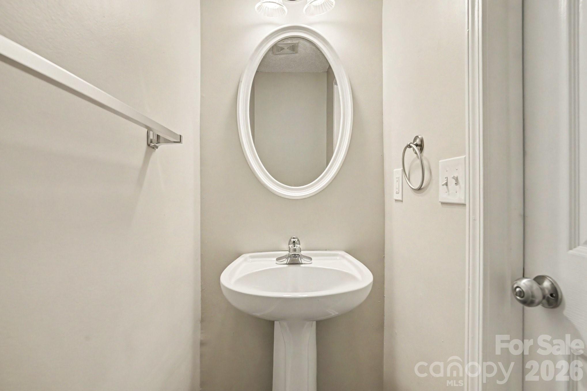 12505 Britton Wood Place — Charlotte