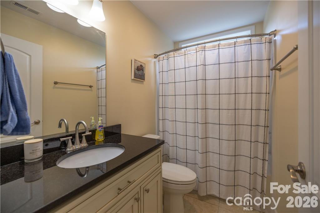 101 Towne Place — Clyde