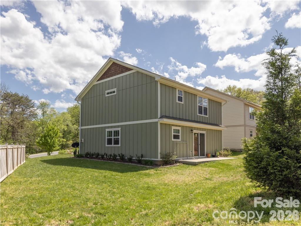 101 Towne Place — Clyde