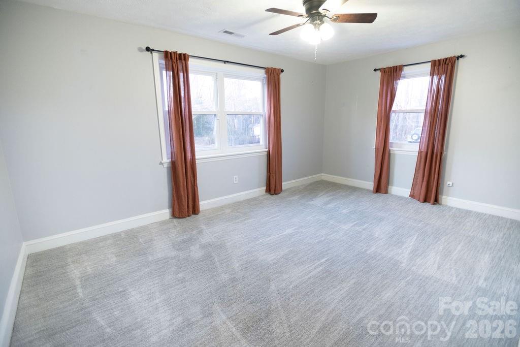 2727 N Moore Road — Robbins