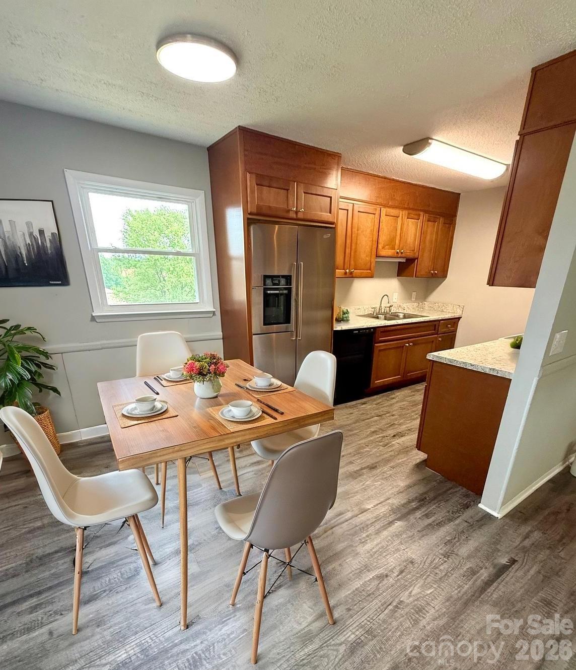 130 N Arlington Avenue — Jonesville