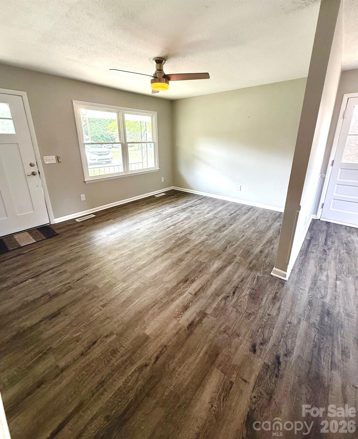 130 N Arlington Avenue — Jonesville