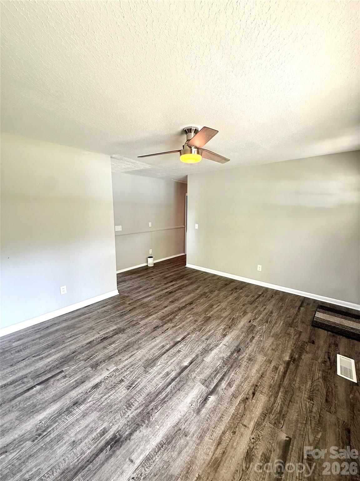 130 N Arlington Avenue — Jonesville