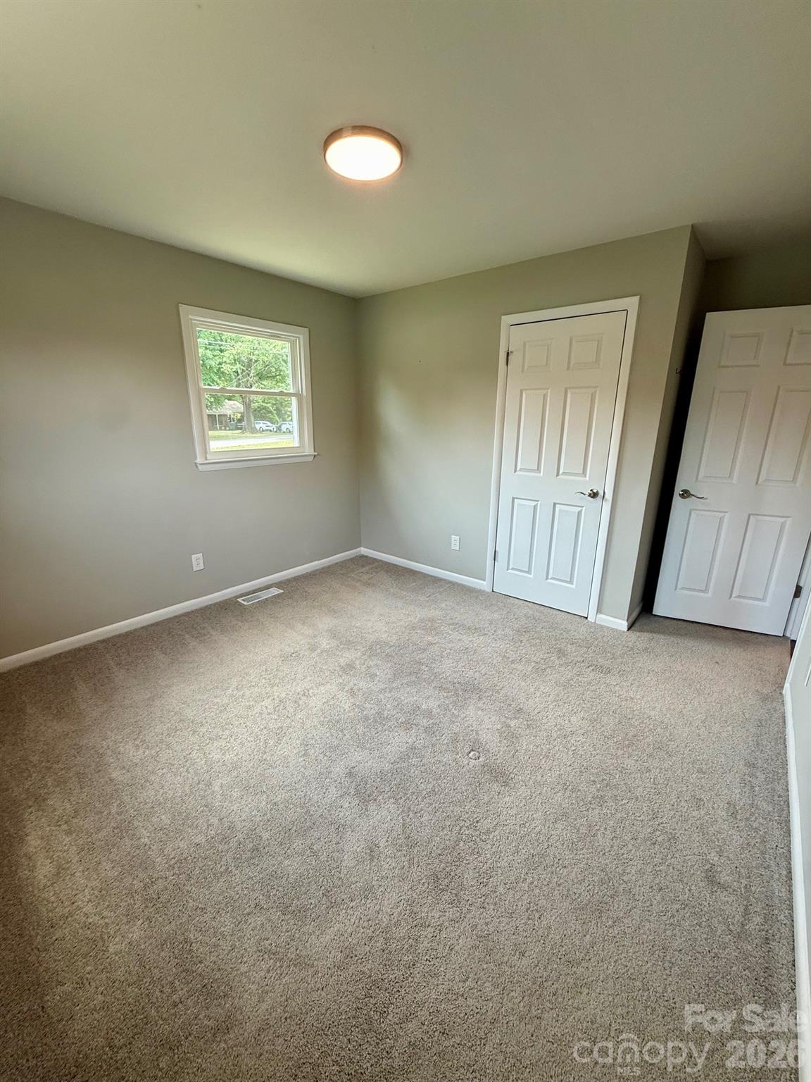130 N Arlington Avenue — Jonesville